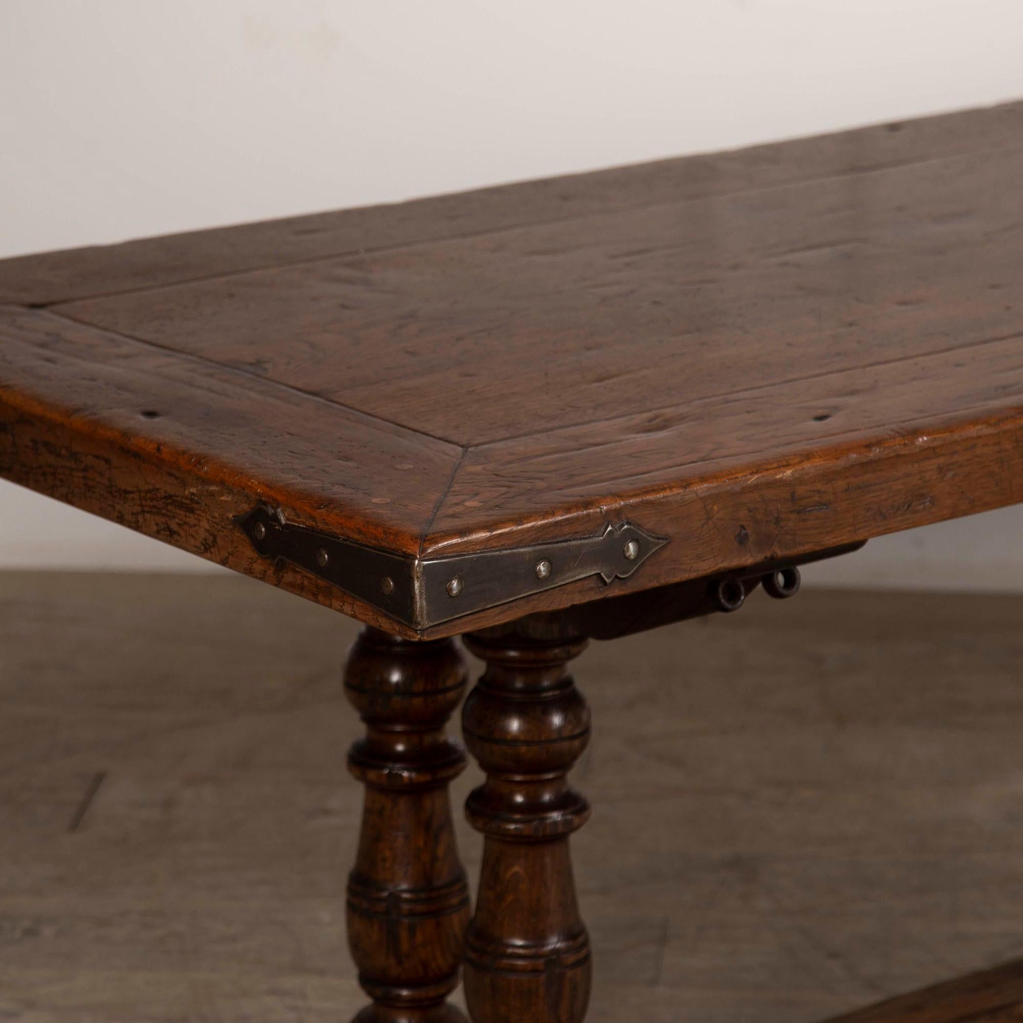 20th Century French Oak Refectory Table For Sale 3