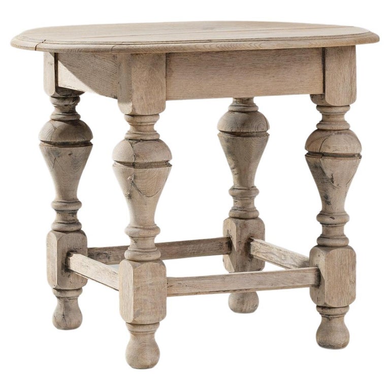 20th Century French Oak Side Table For Sale at 1stDibs