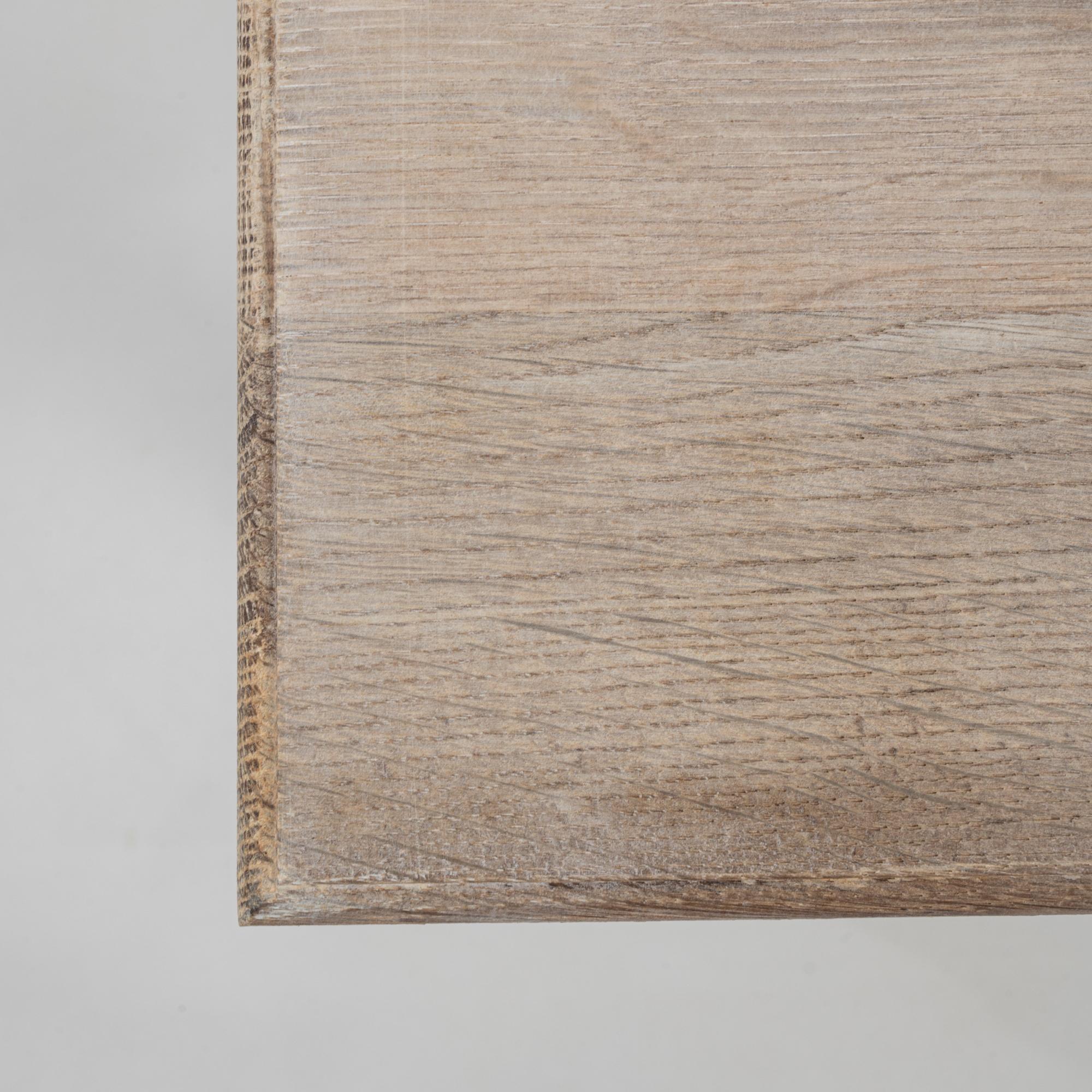 20th Century French Oak Side Table With Scalloped Apron For Sale 9