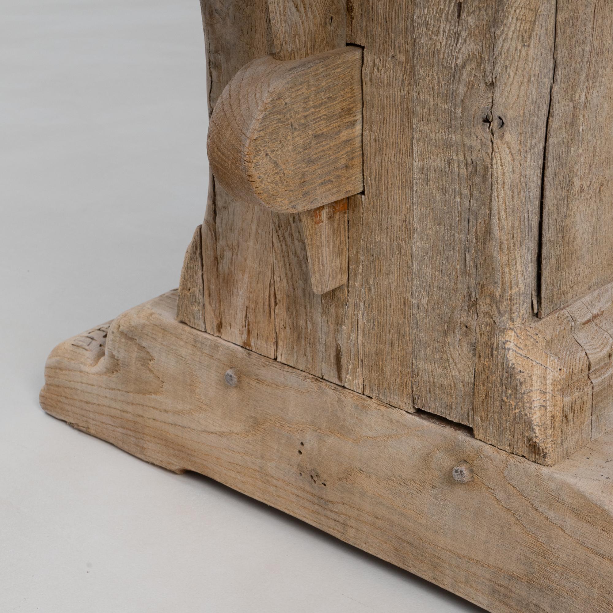 20th Century French Oak Trestle Dining Table en vente 4