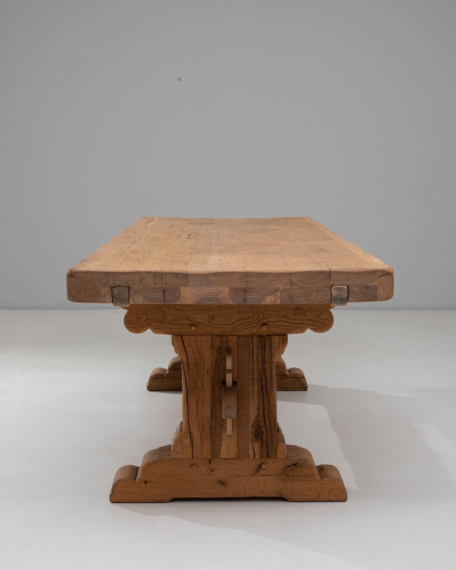 Table de salle à manger à tréteaux en Oak Oak français du 20e siècle en vente 5