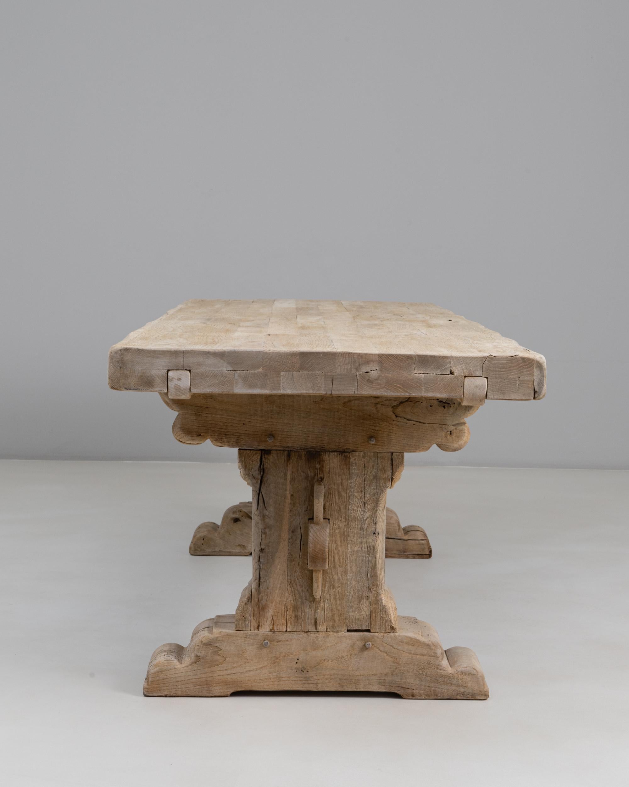 20th Century French Oak Trestle Dining Table en vente 6