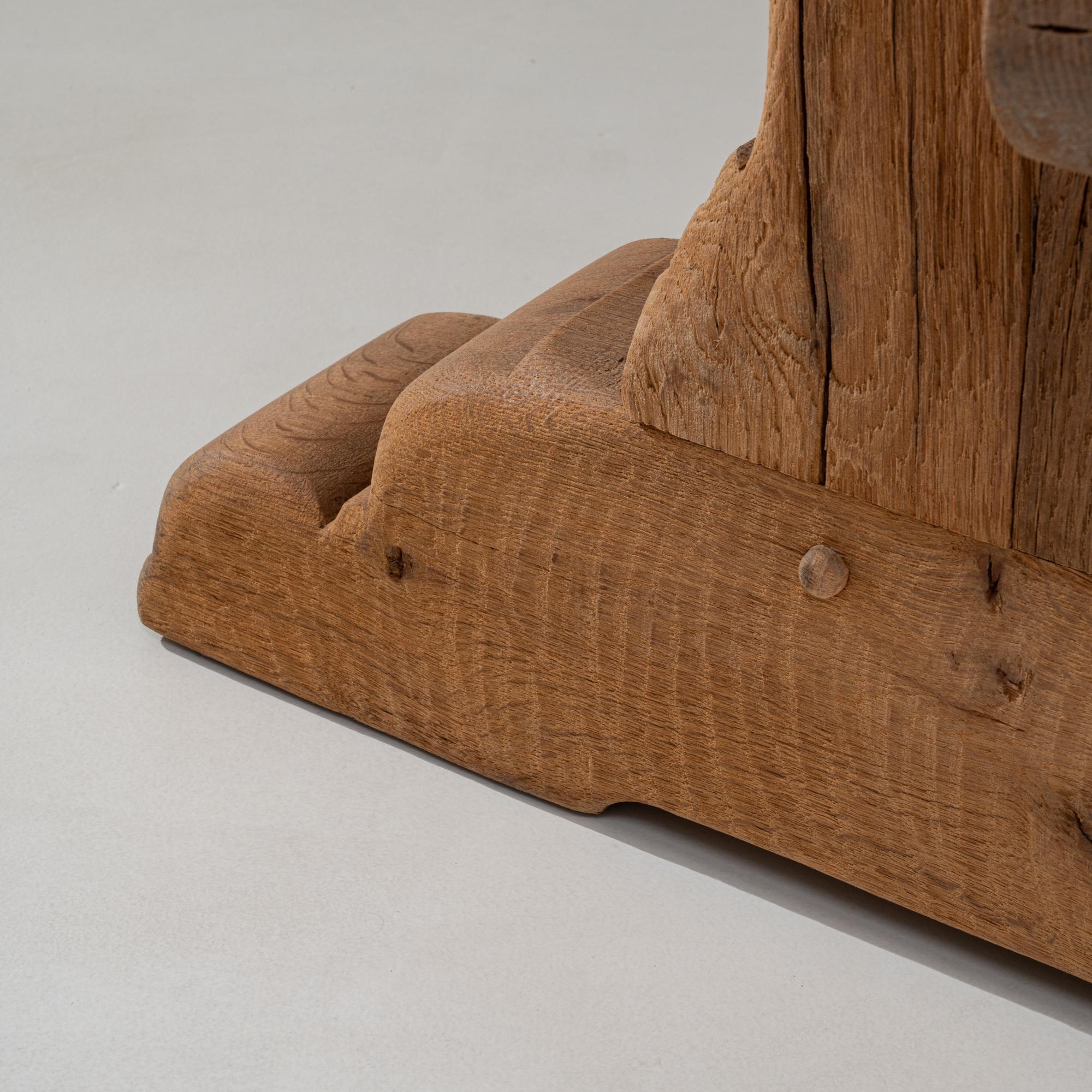 Table de salle à manger à tréteaux en Oak Oak français du 20e siècle en vente 7