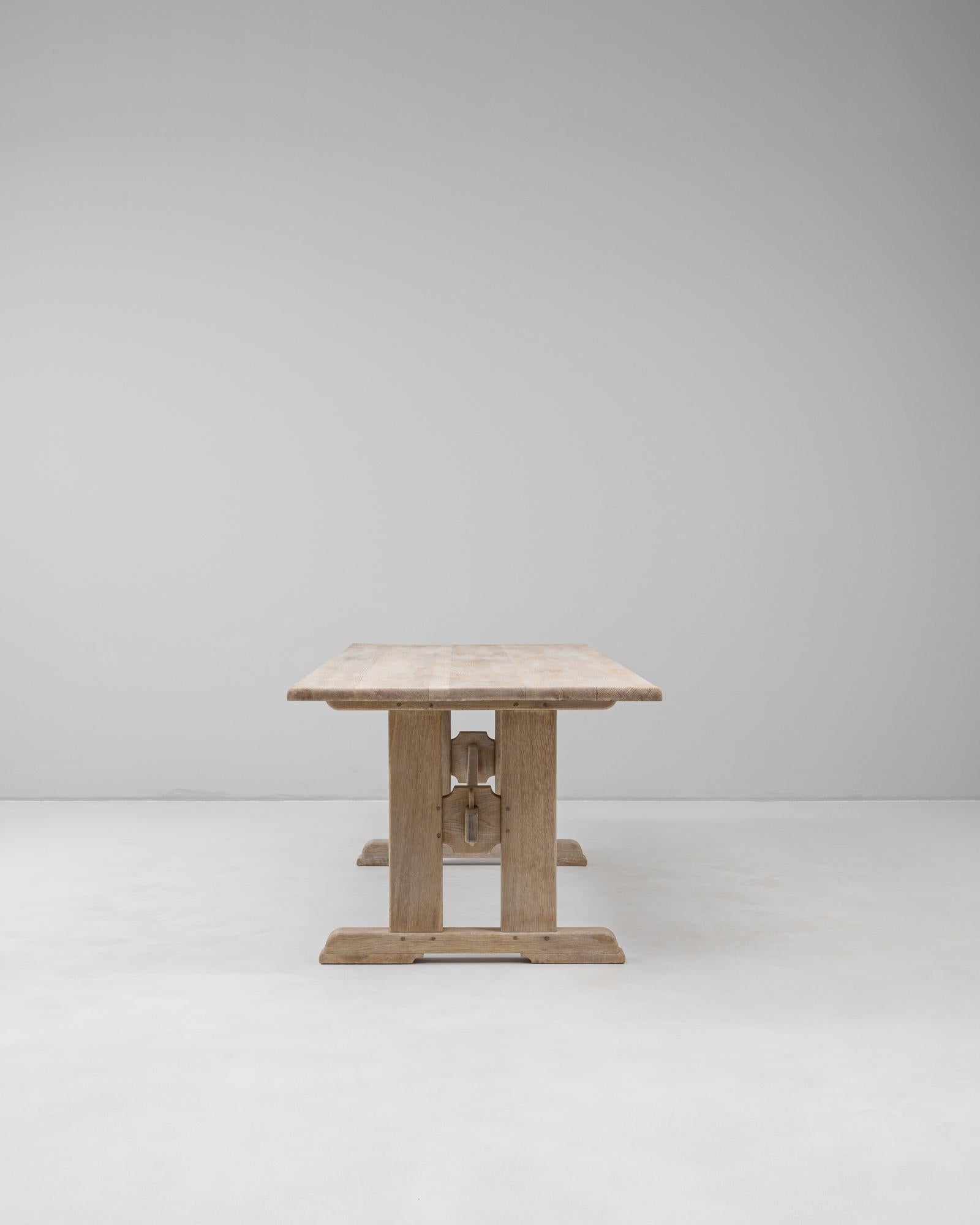 Table de salle à manger à tréteaux en Oak Oak français du 20e siècle Bon état - En vente à High Point, NC