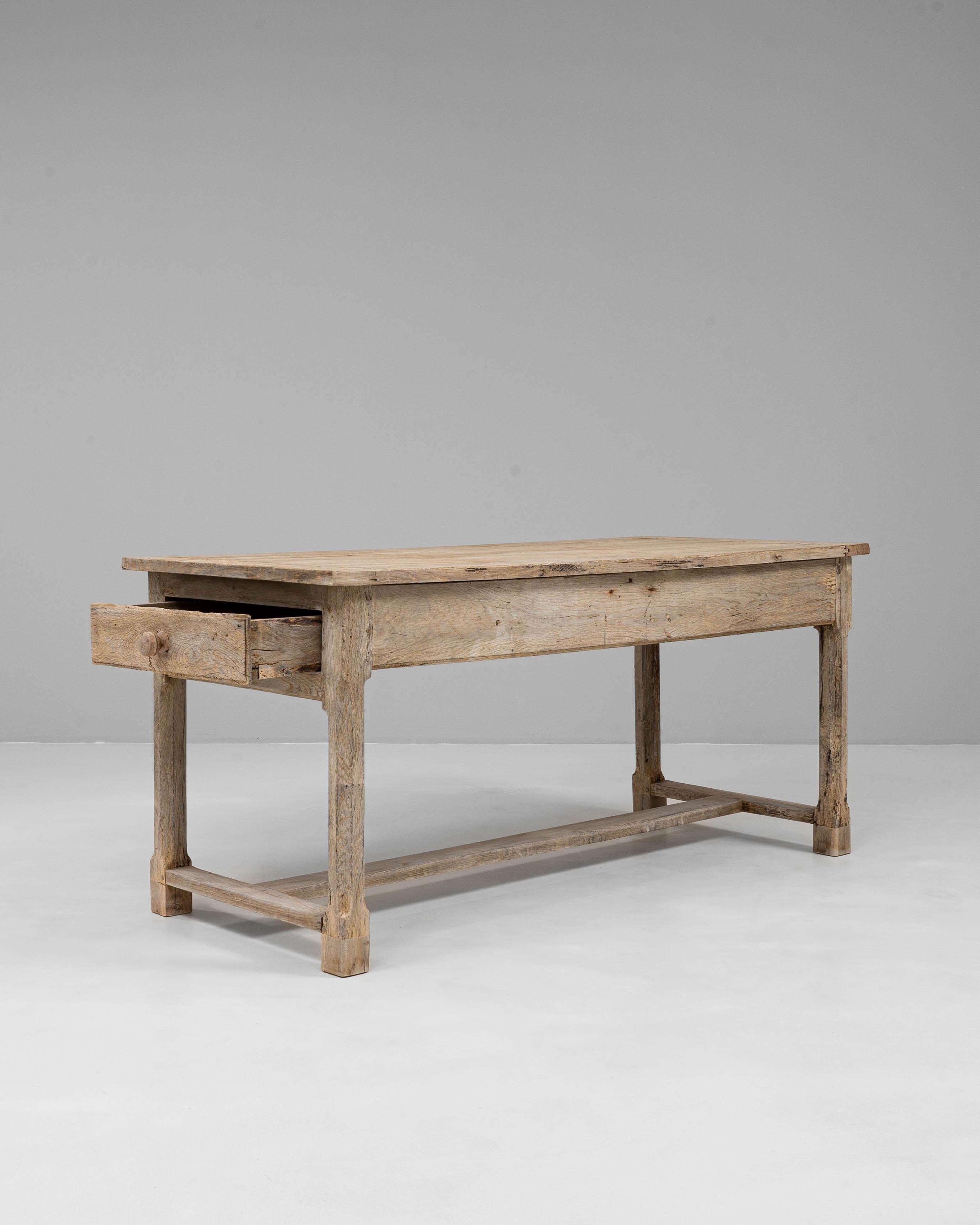 Chêne Table de salle à manger à tréteaux en Oak Oak français du 20e siècle en vente