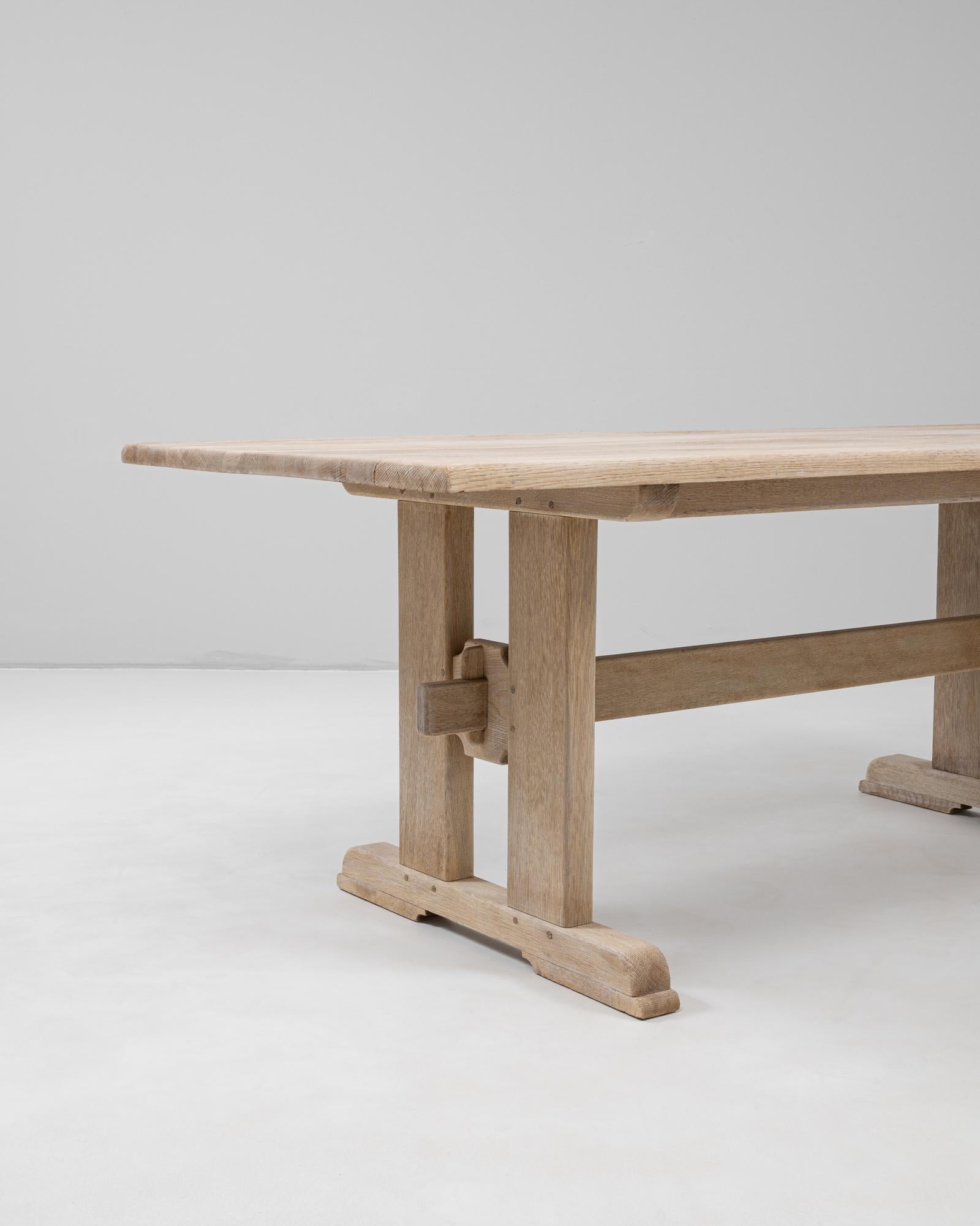Table de salle à manger à tréteaux en Oak Oak français du 20e siècle en vente 1