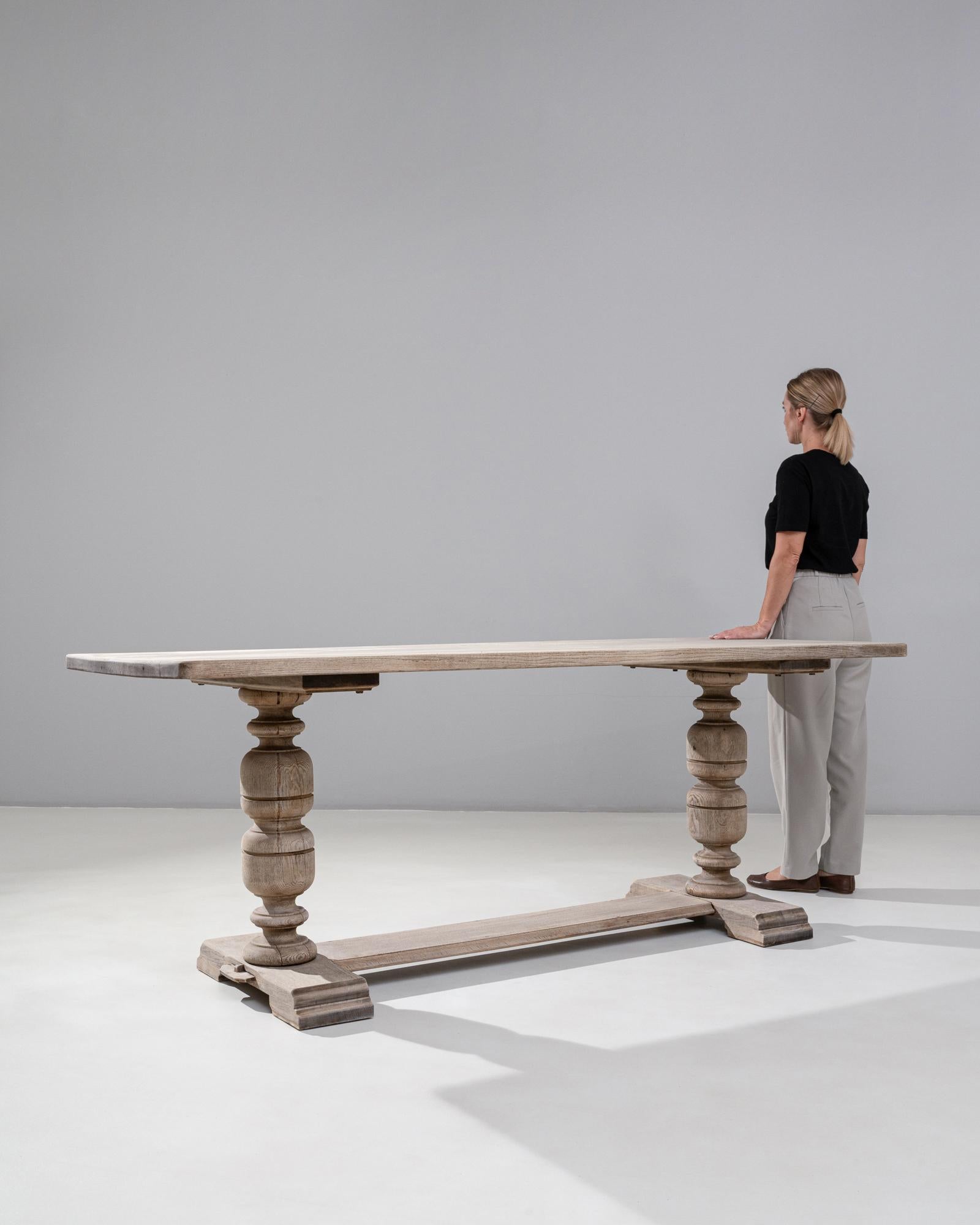 Table de salle à manger à tréteaux en Oak Oak français du 20e siècle en vente 3