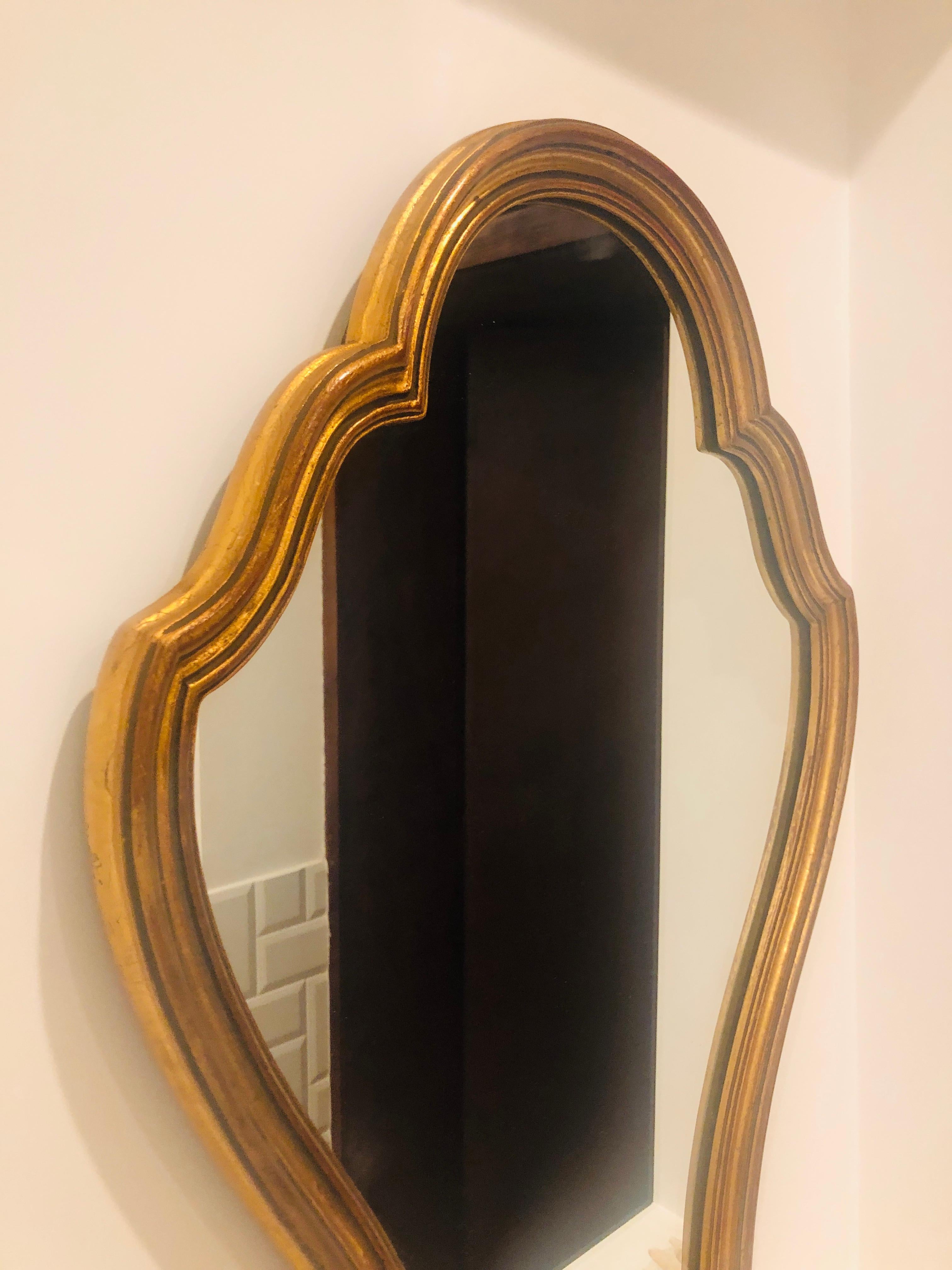 20th Century French Oval Mirror with Giltwood Frame and Crystal Glass In Good Condition In Sofia, BG