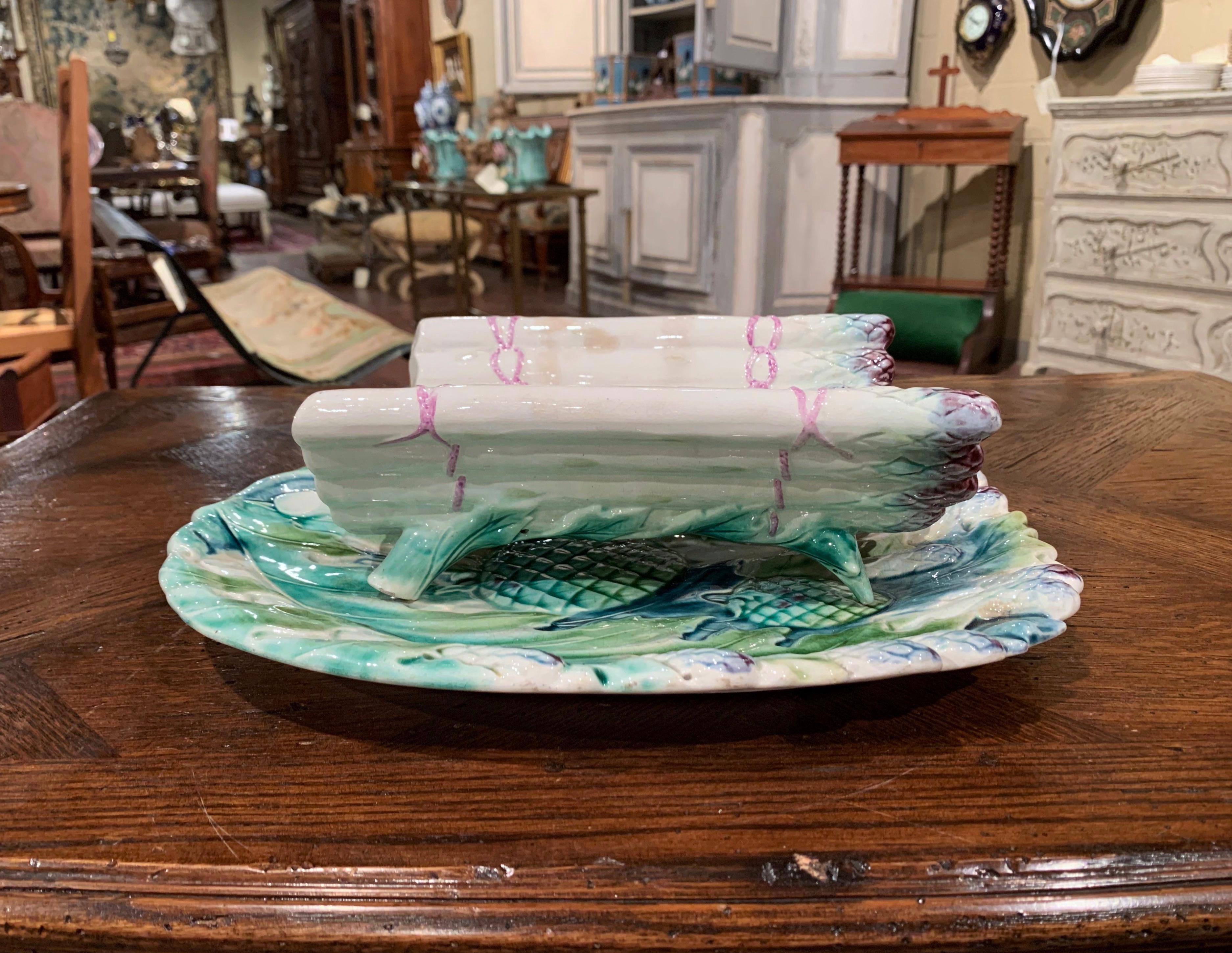 Hand-Crafted 20th Century French Painted Barbotine Two-Piece Asparagus Dish from Luneville For Sale