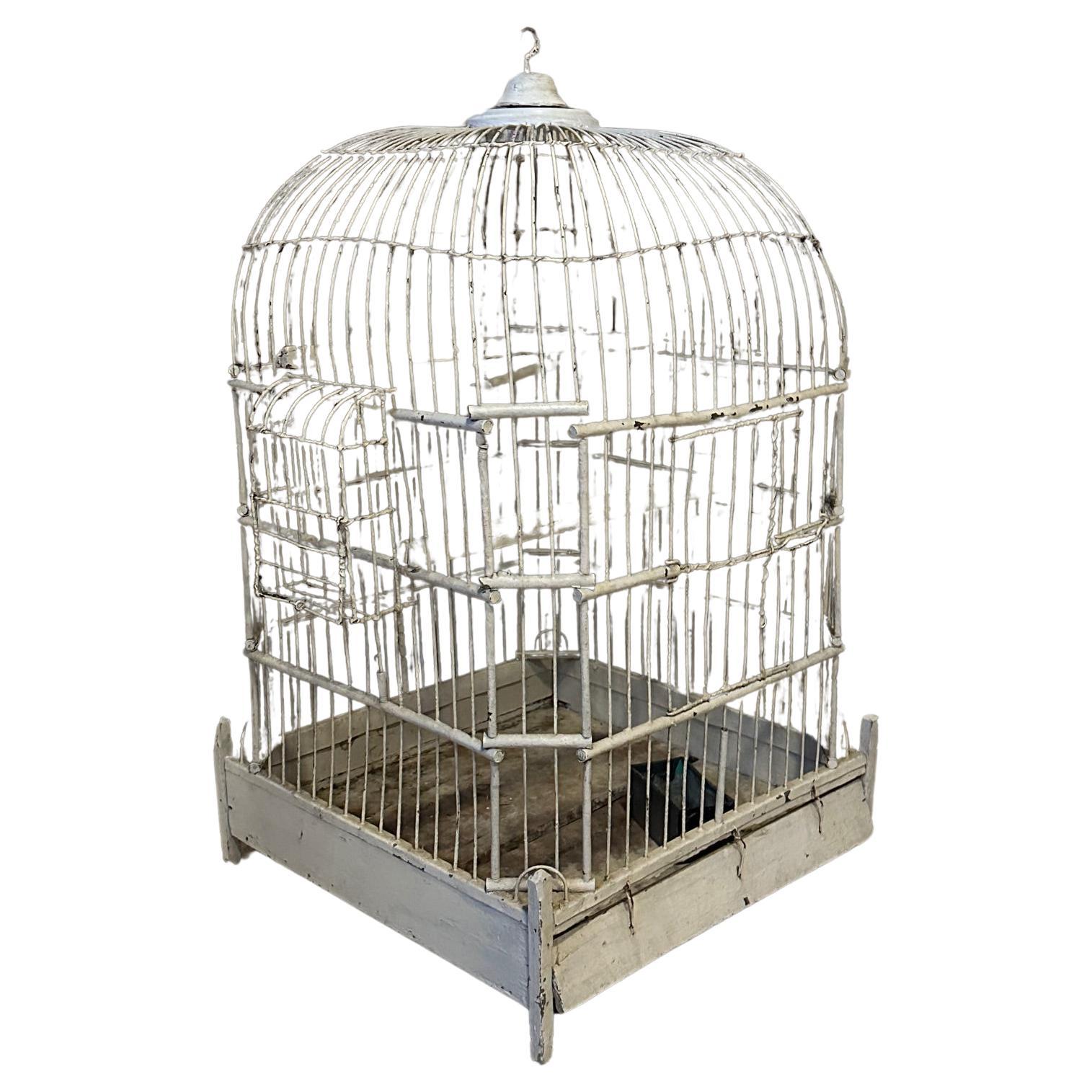 Cage à oiseaux française du 20e siècle en métal peint et bois, années 1920
