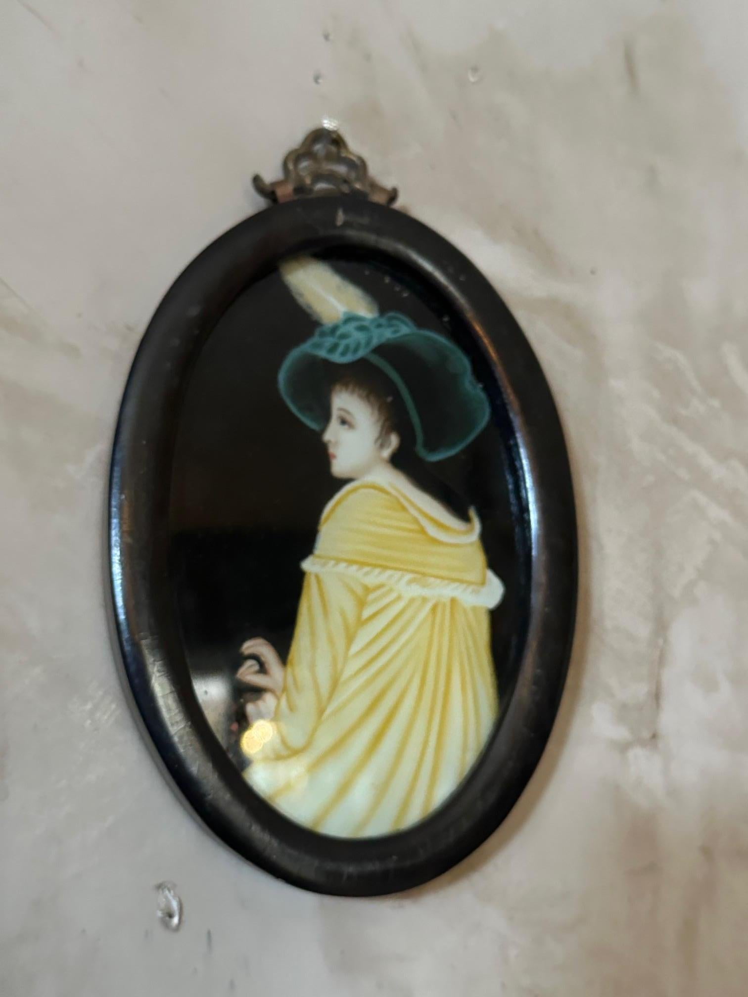 20th century French Painting on Glass with oval Frame, 1930s In Good Condition For Sale In LEGNY, FR