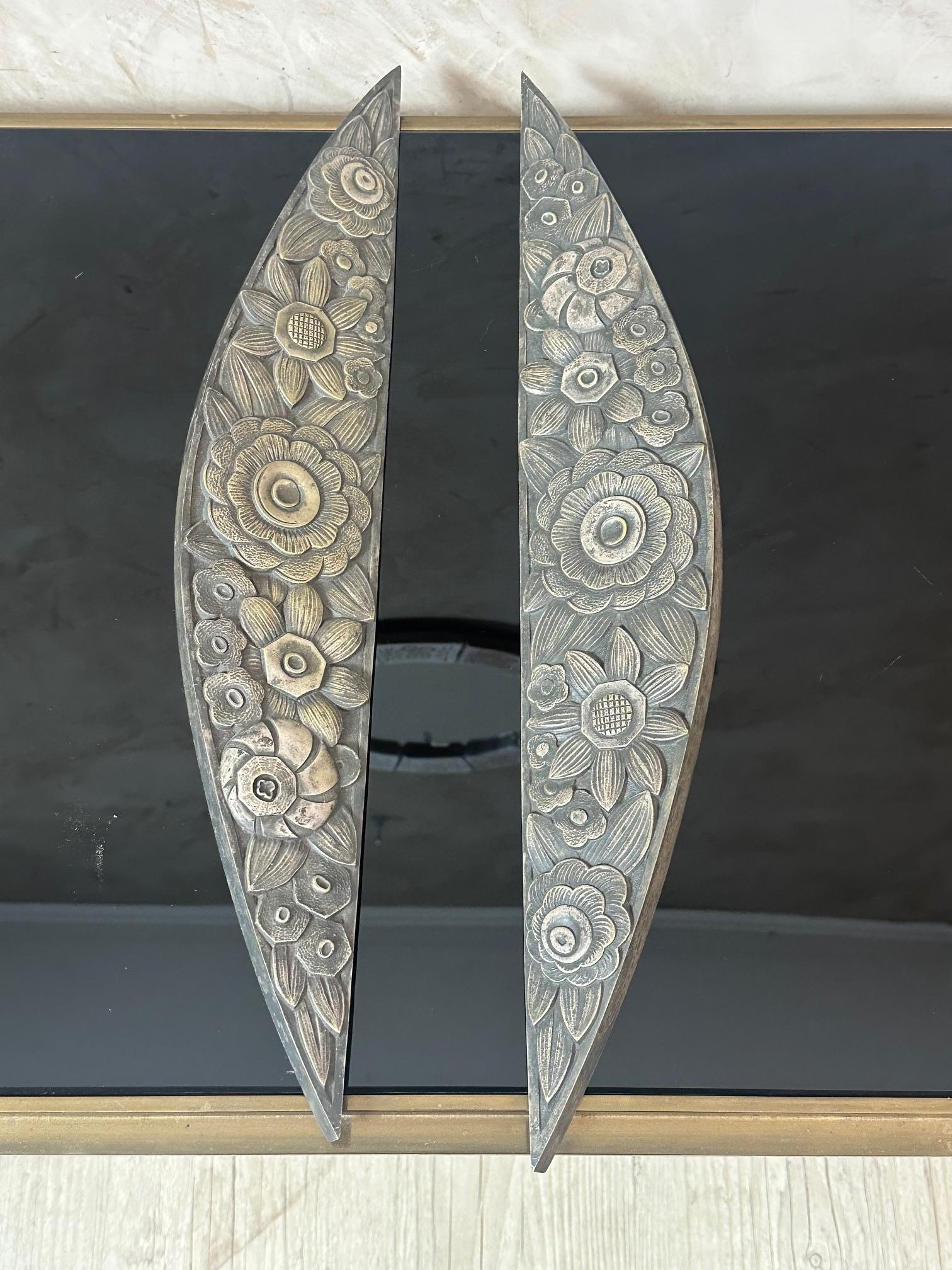 20th century French Pair of Art deco Bronze Furniture Ornaments, 1930s In Good Condition For Sale In LEGNY, FR