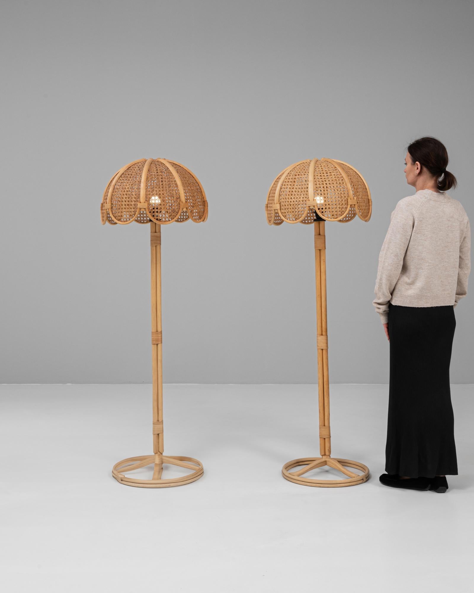 Paire de lampadaires en bambou français du 20e siècle en vente 1