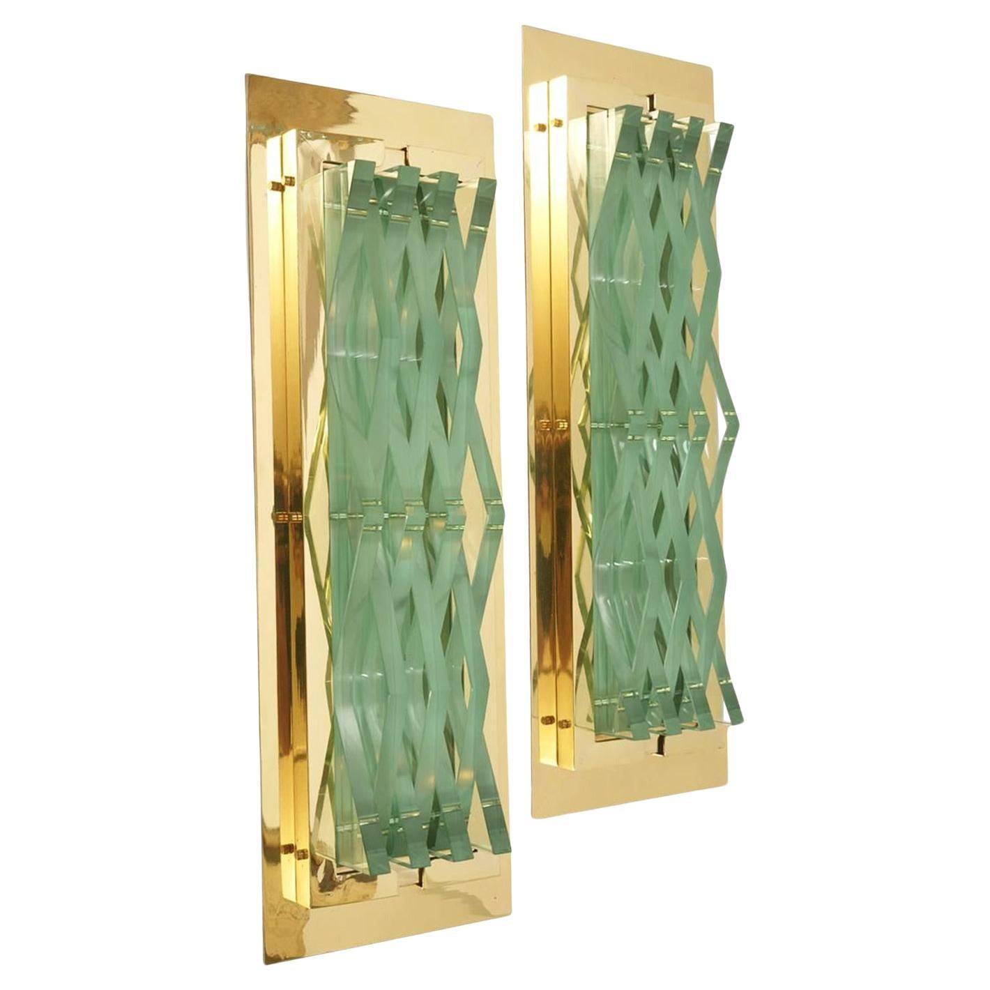 Paire d'Appliques Murales Françaises du 20ème Siècle en Verre de Murano biseauté par Max Ingrand