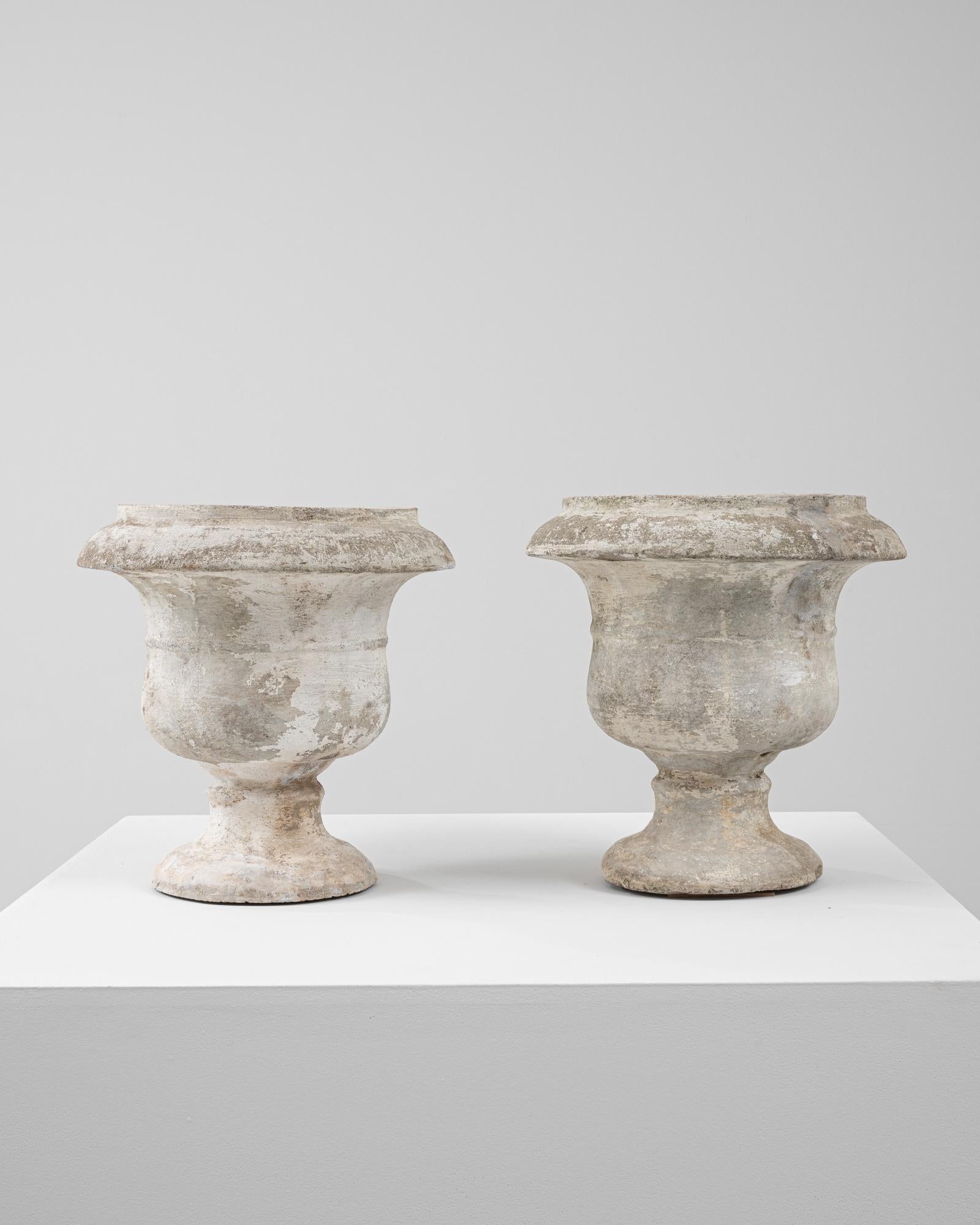 20th Century French Pair Of Concrete Planters For Sale 1
