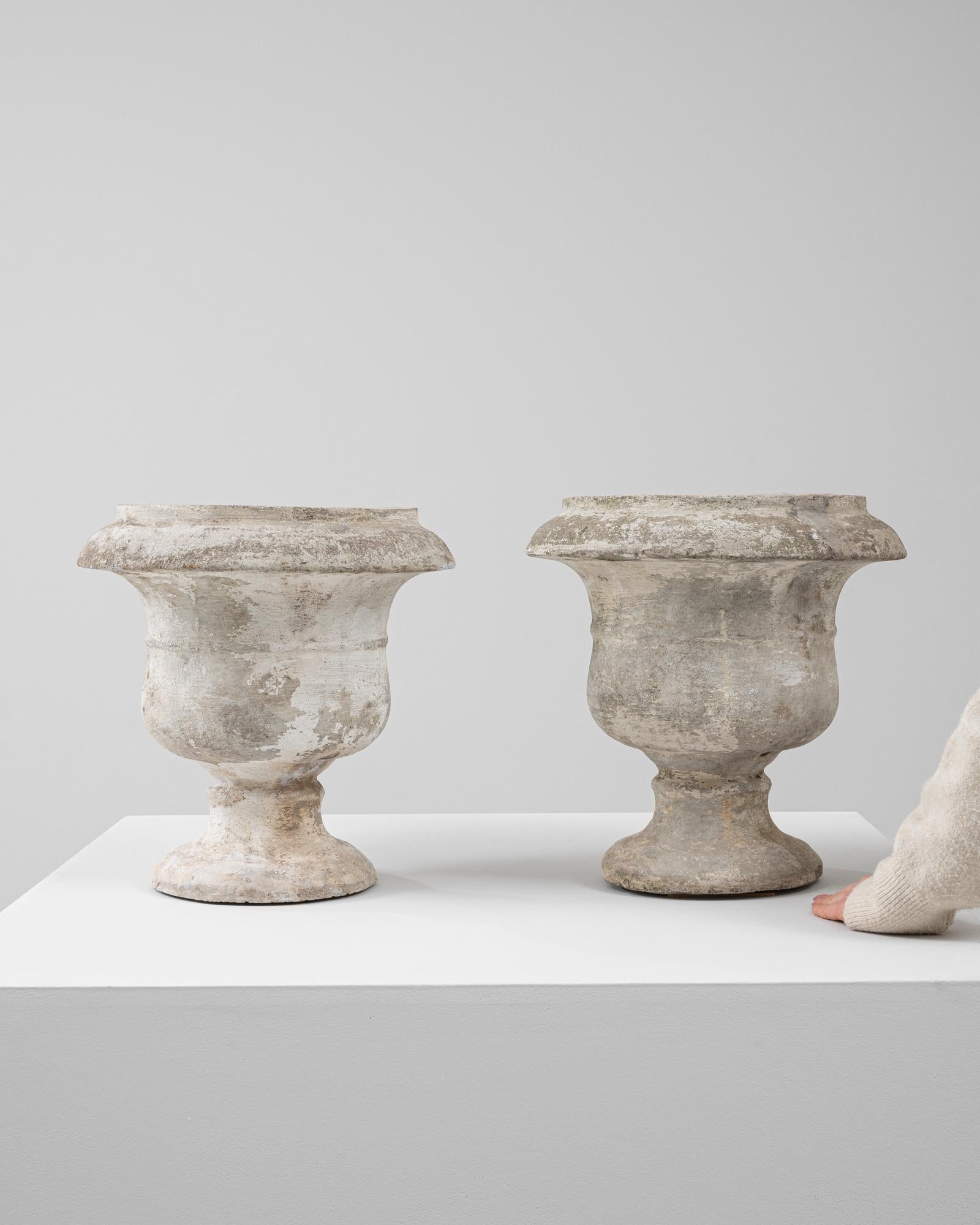 20th Century French Pair Of Concrete Planters For Sale 2