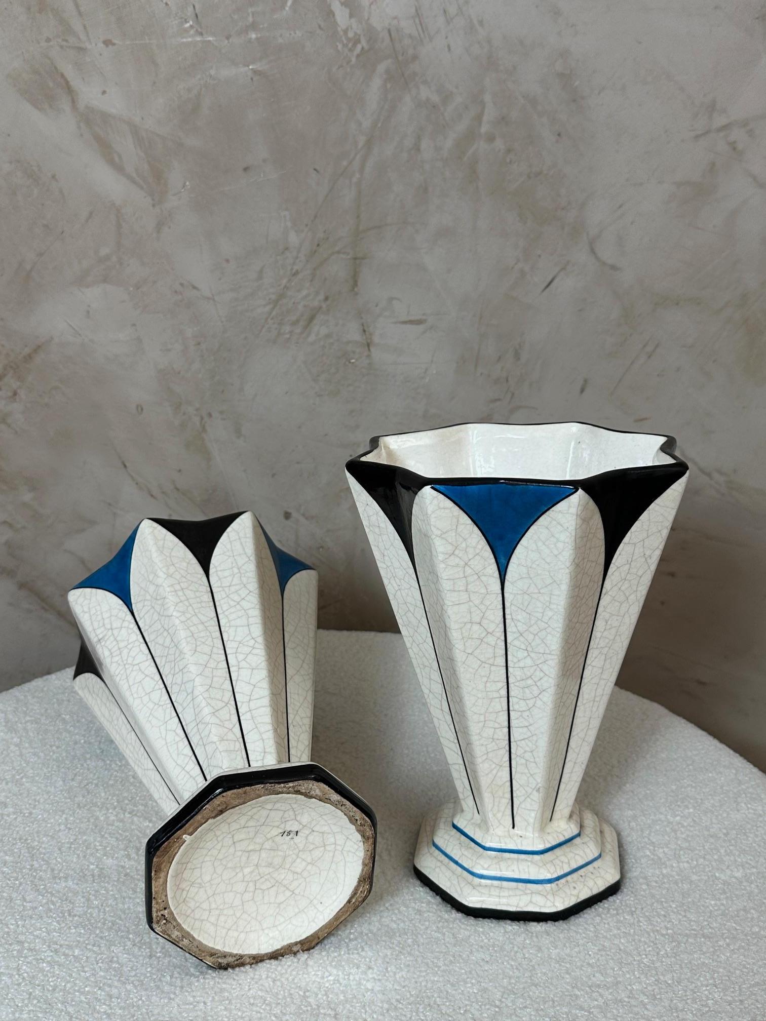 20e siècle Paire de vases Art déco en faïence de Longwy, 1930 en vente 1