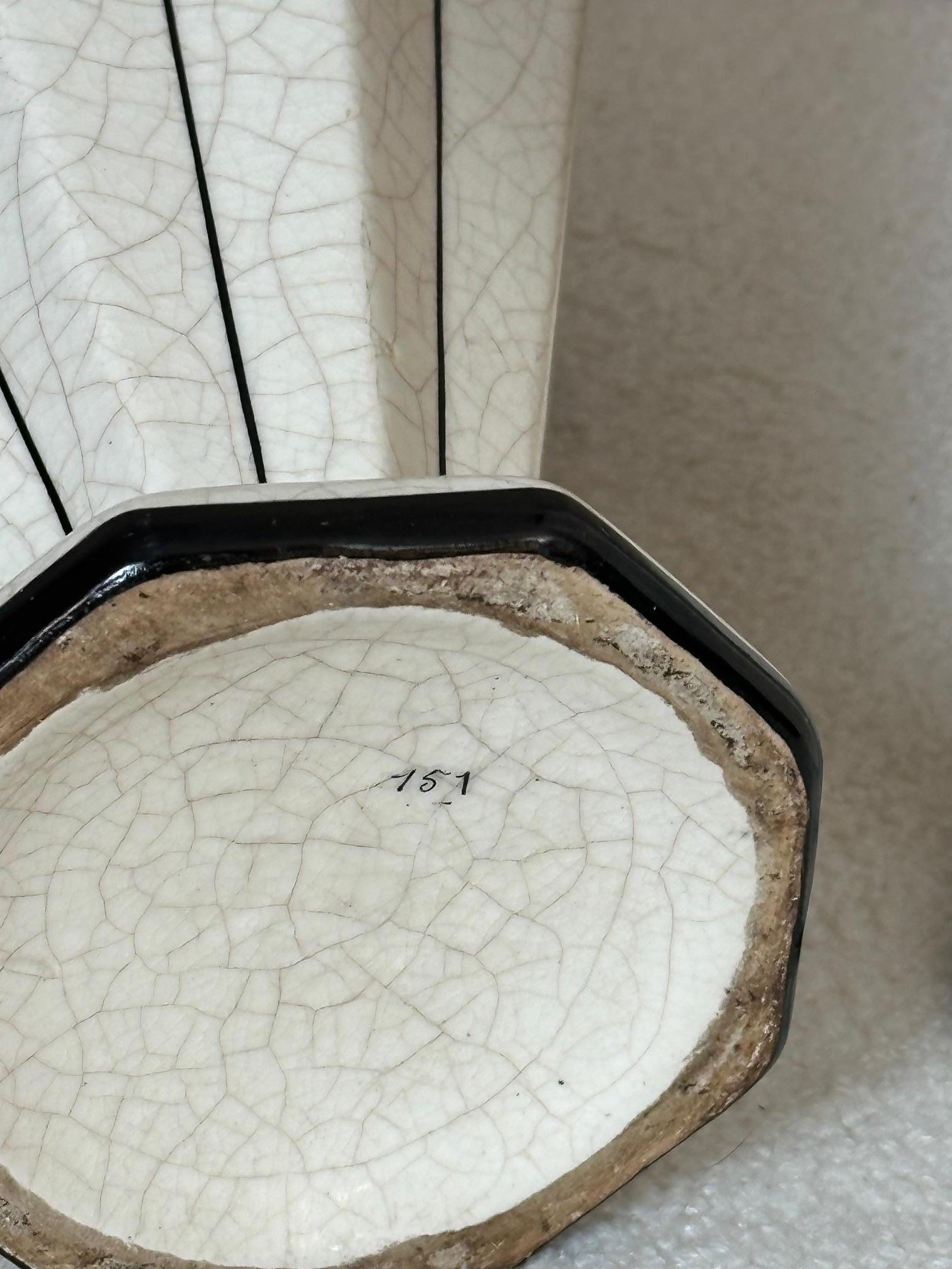 20e siècle Paire de vases Art déco en faïence de Longwy, 1930 en vente 2