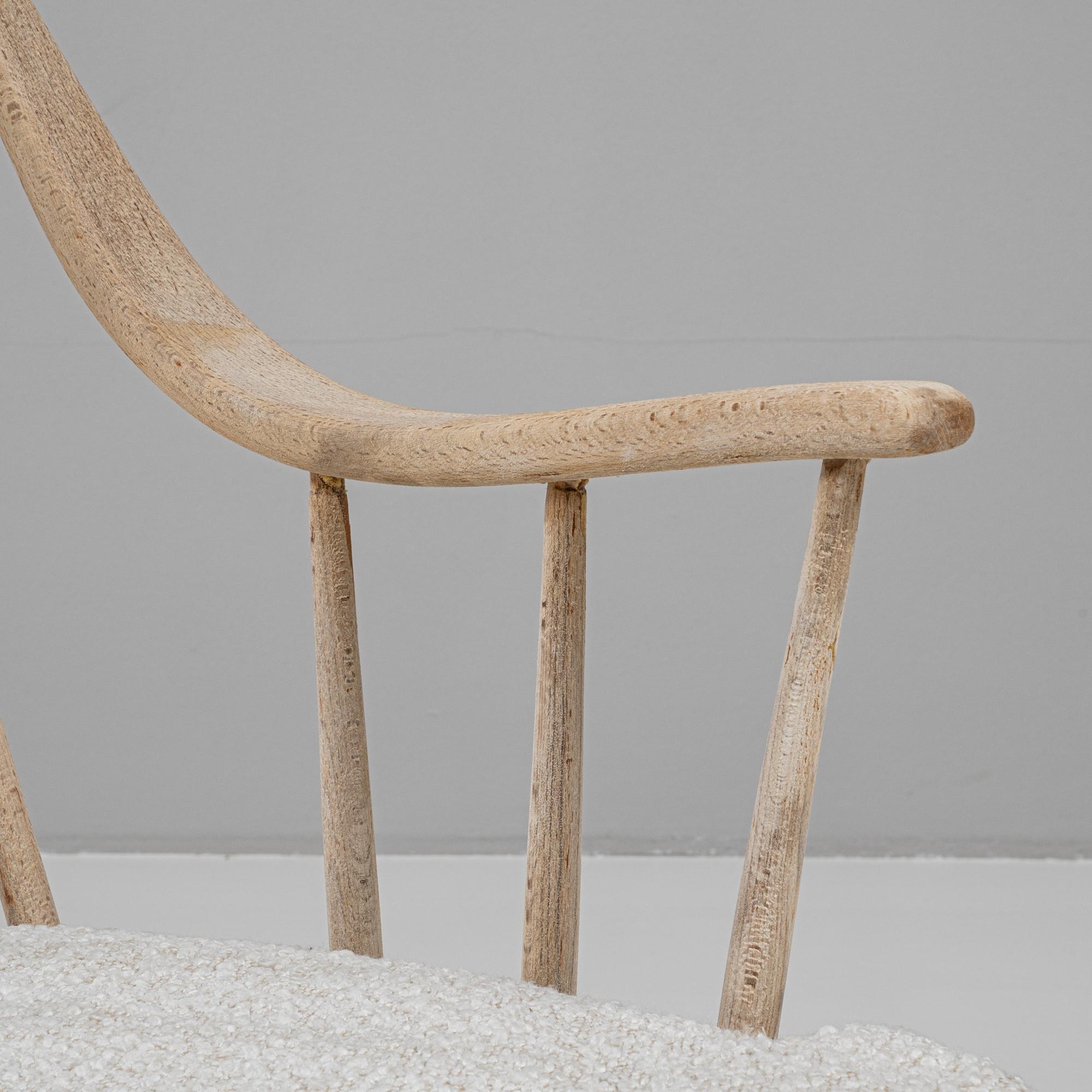 Coppia di poltrone in Oak del XX secolo con sedute imbottite in vendita 7