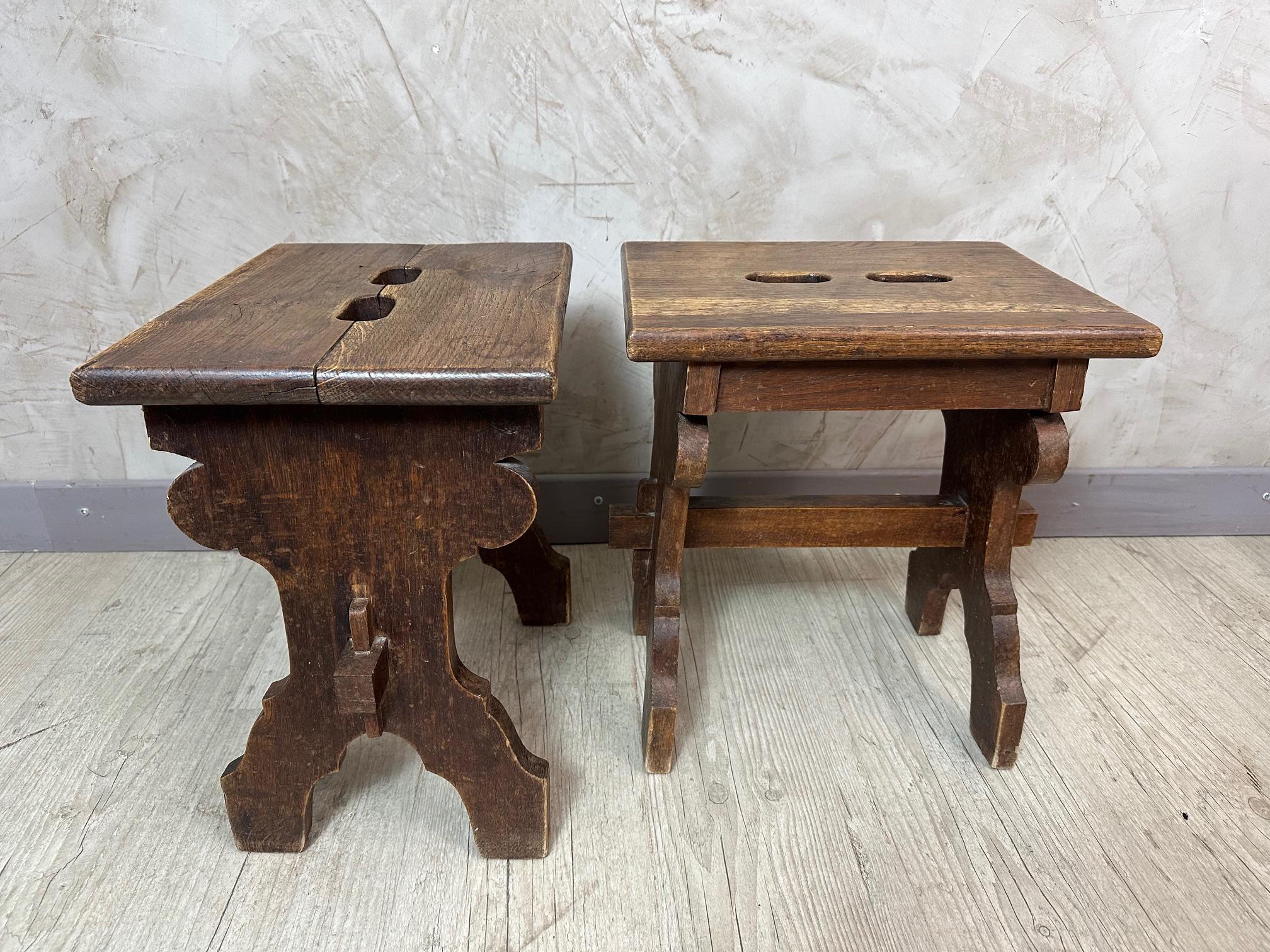 20e siècle Paire de tabourets en Oak, 1920 en vente 2