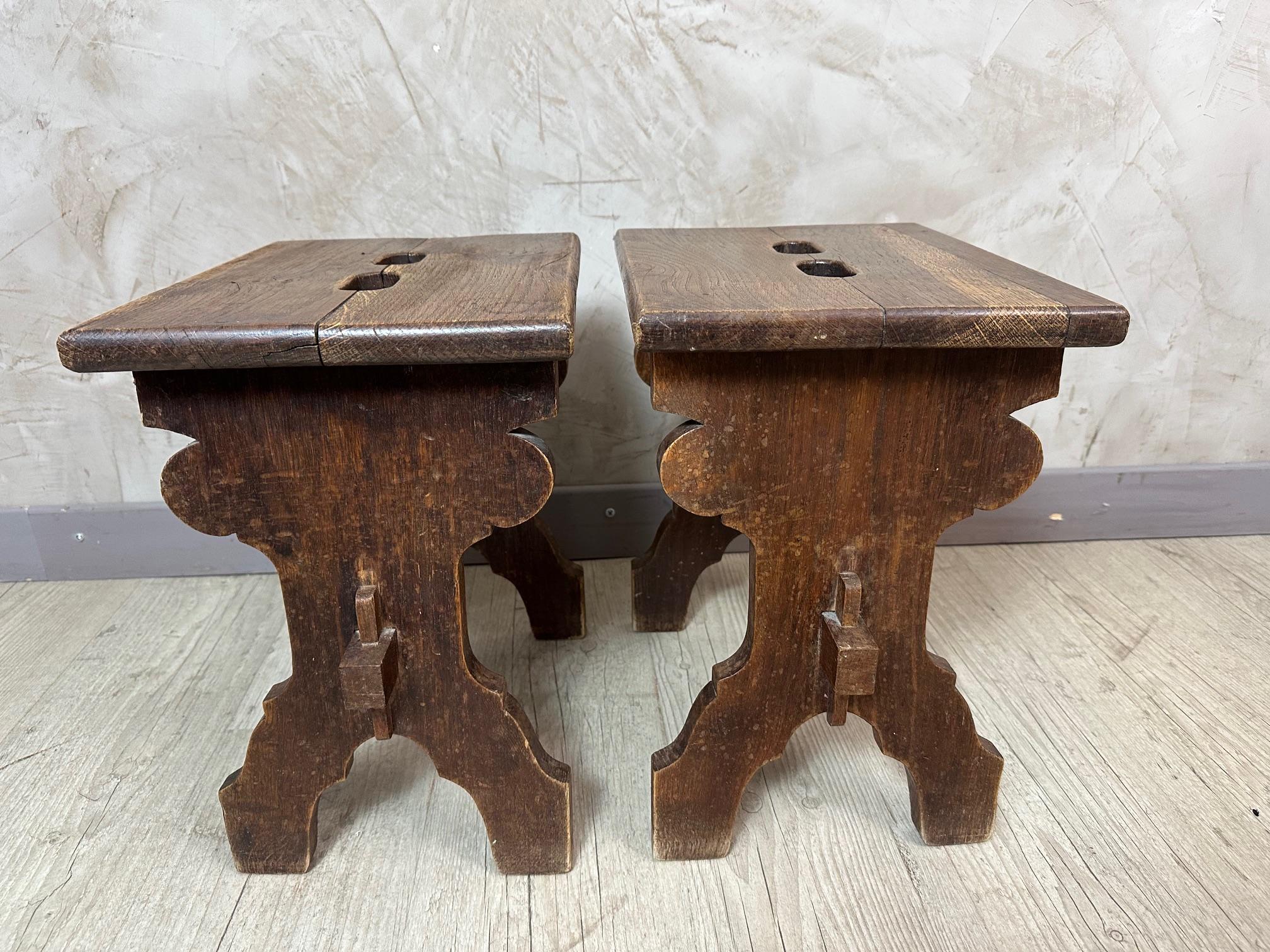 20e siècle Paire de tabourets en Oak, 1920 en vente 3