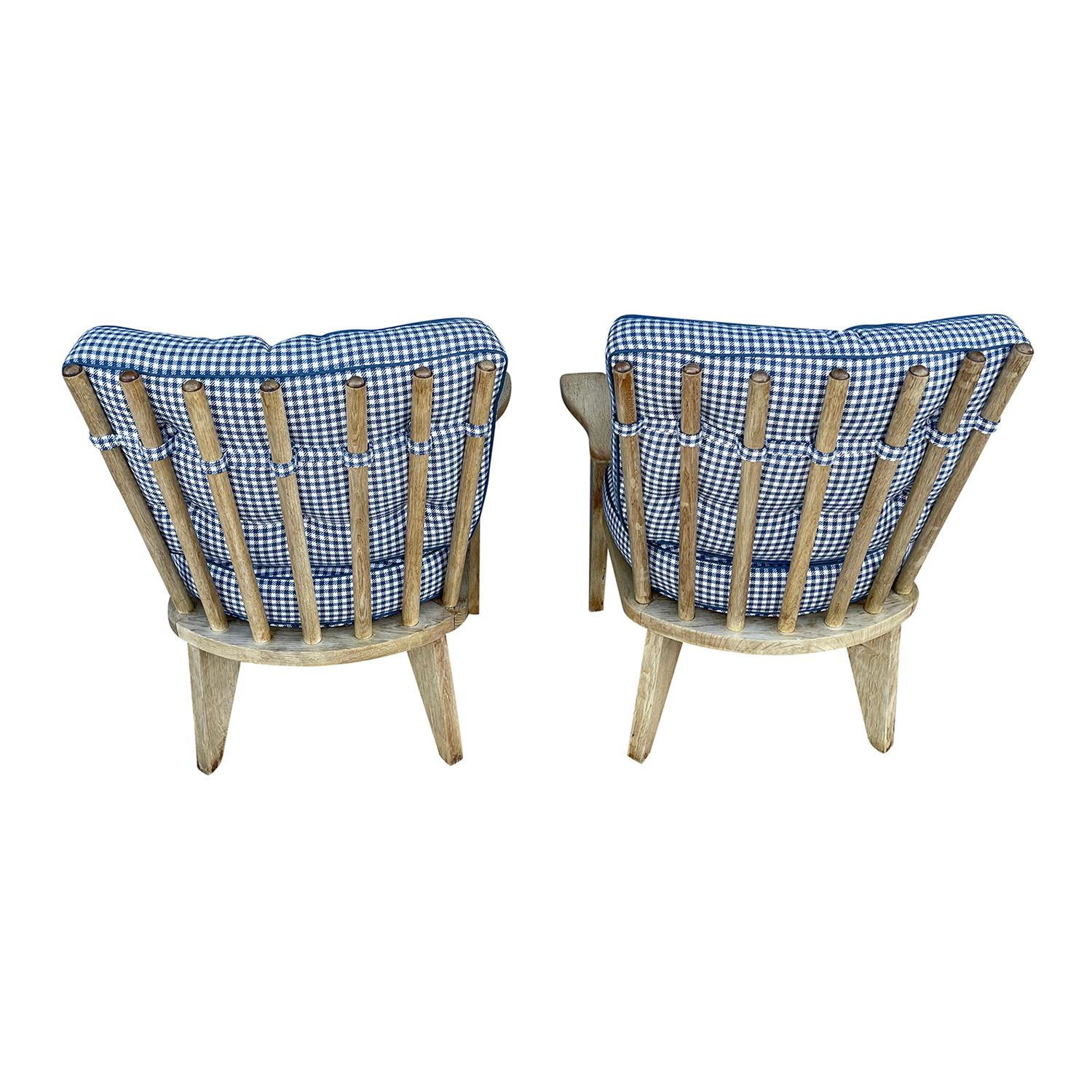 20th Century French Pair of Oakwood Spindle Chairs by Guillerme et Chambron 2