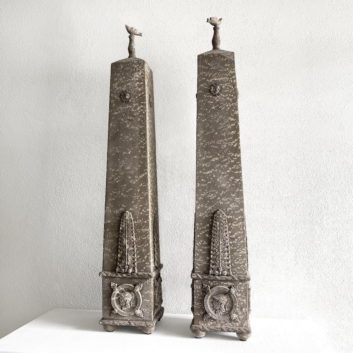 Art Deco 20th Century French Pair of Small Terra Cotta Obelisks - Vintage Décor For Sale