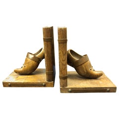 Coppia di leggii in legno a forma di zoccolo del XX secolo in Francia