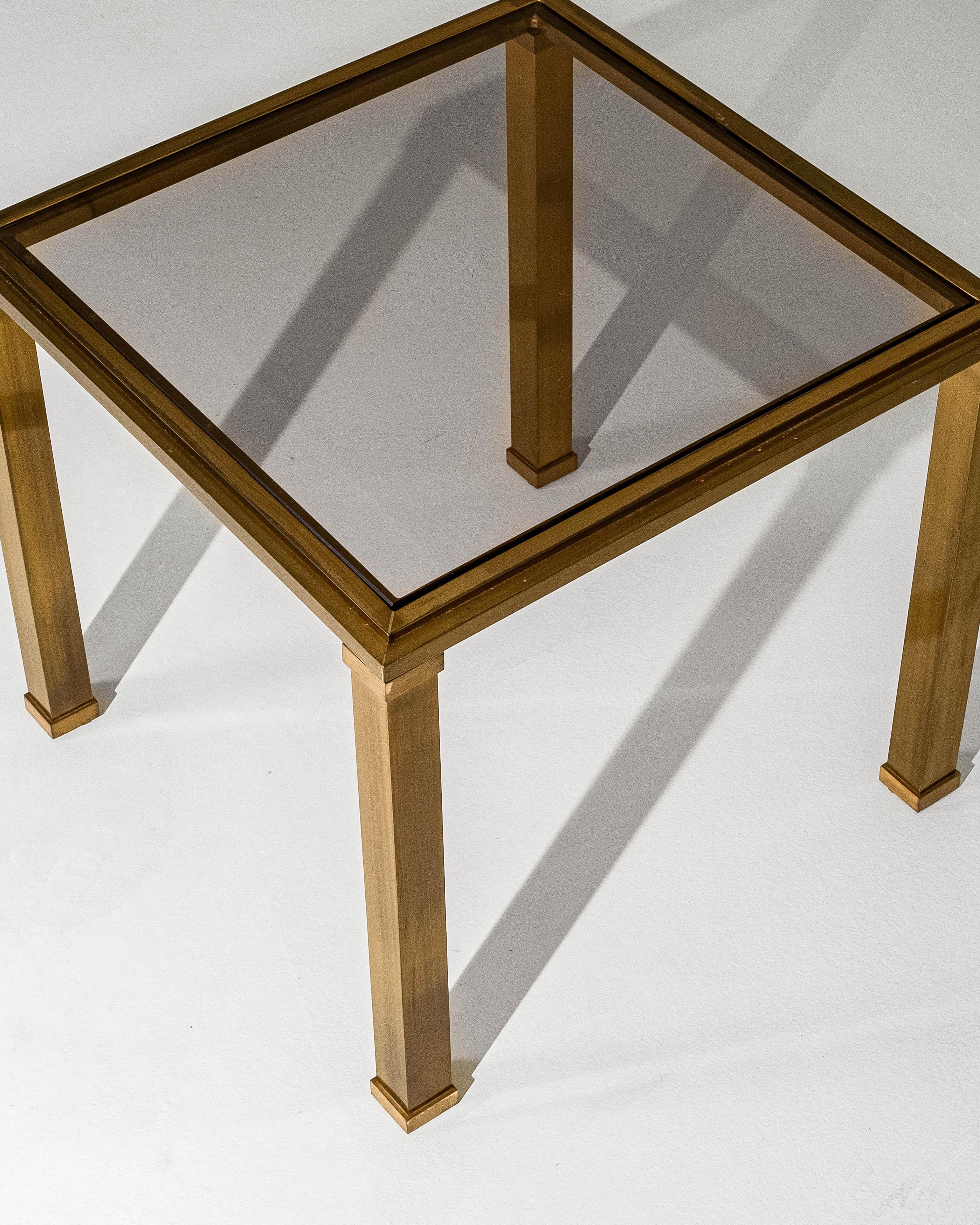 20th Century French Pierre Vandel Style Brass & Glass Coffee Table en vente 1