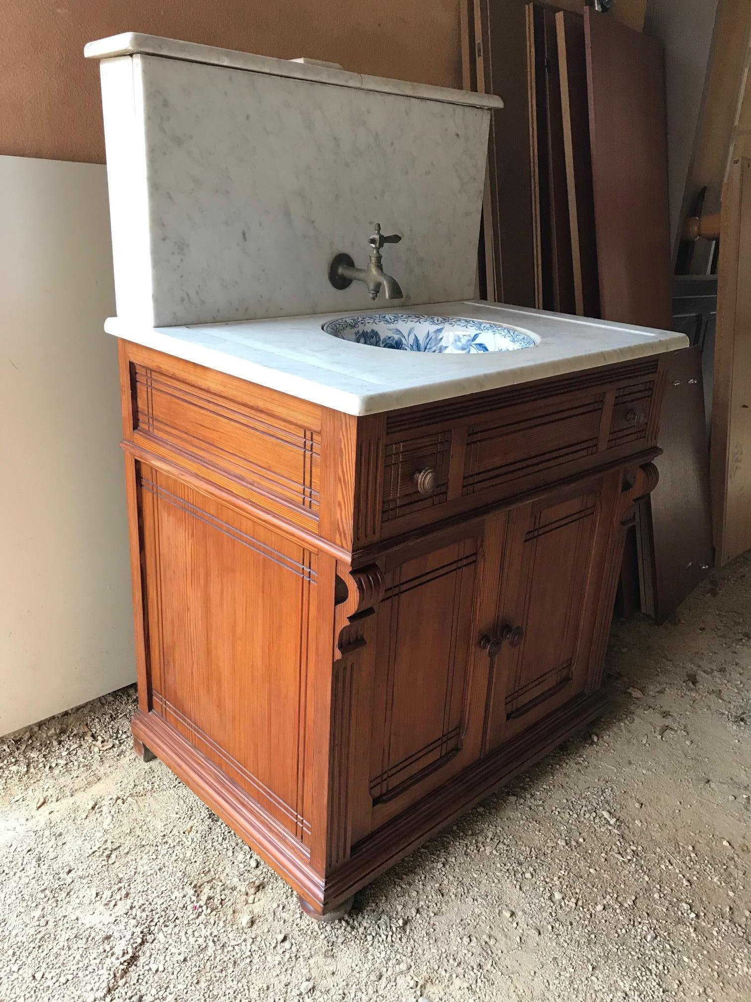 1920 bathroom vanity