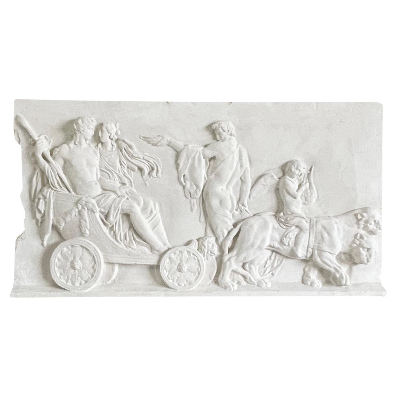 Relief mural en plâtre français du 20e siècle représentant le dieu Dionysos et la Princesse Ariane