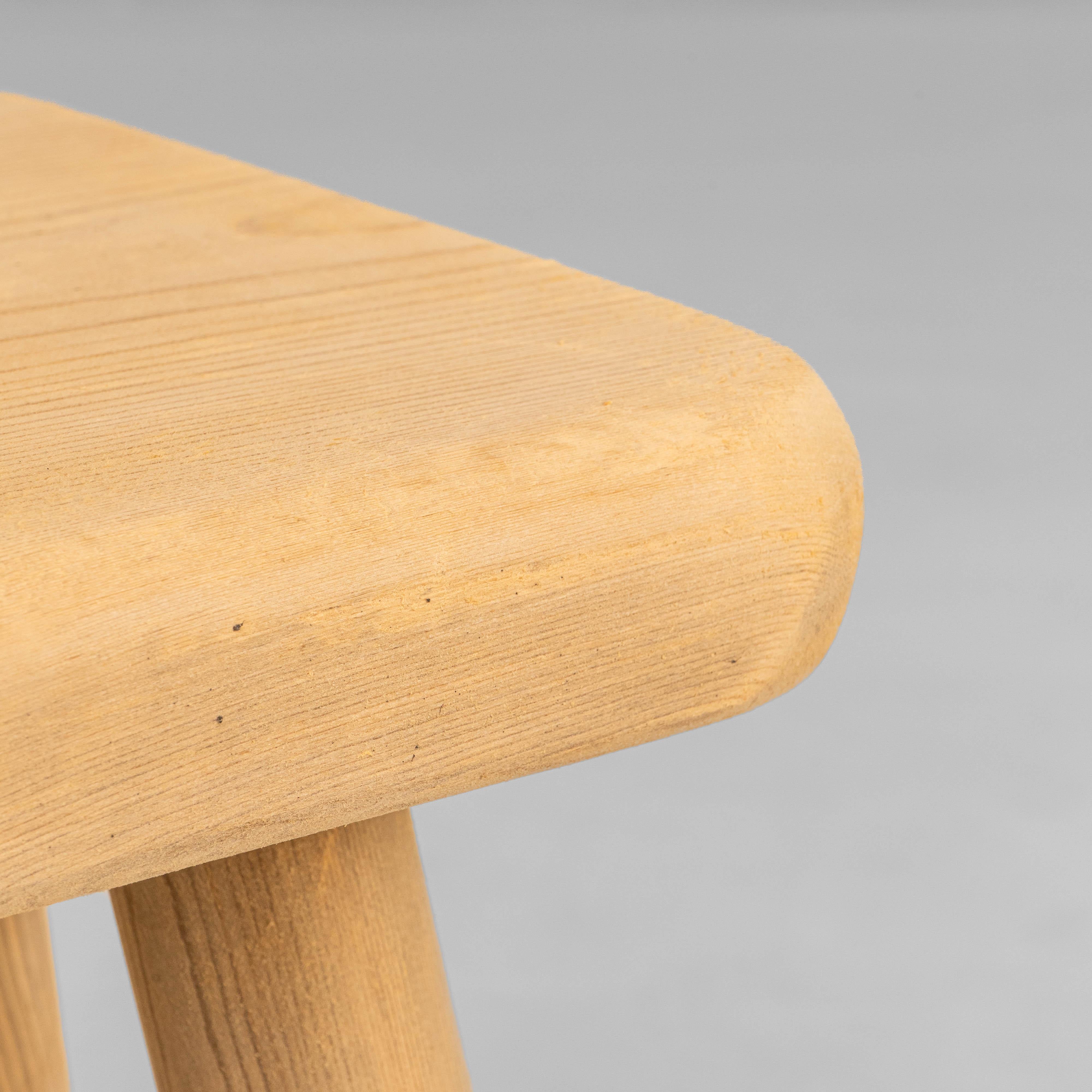 20th Century French Primitive Wooden Stool im Angebot 2