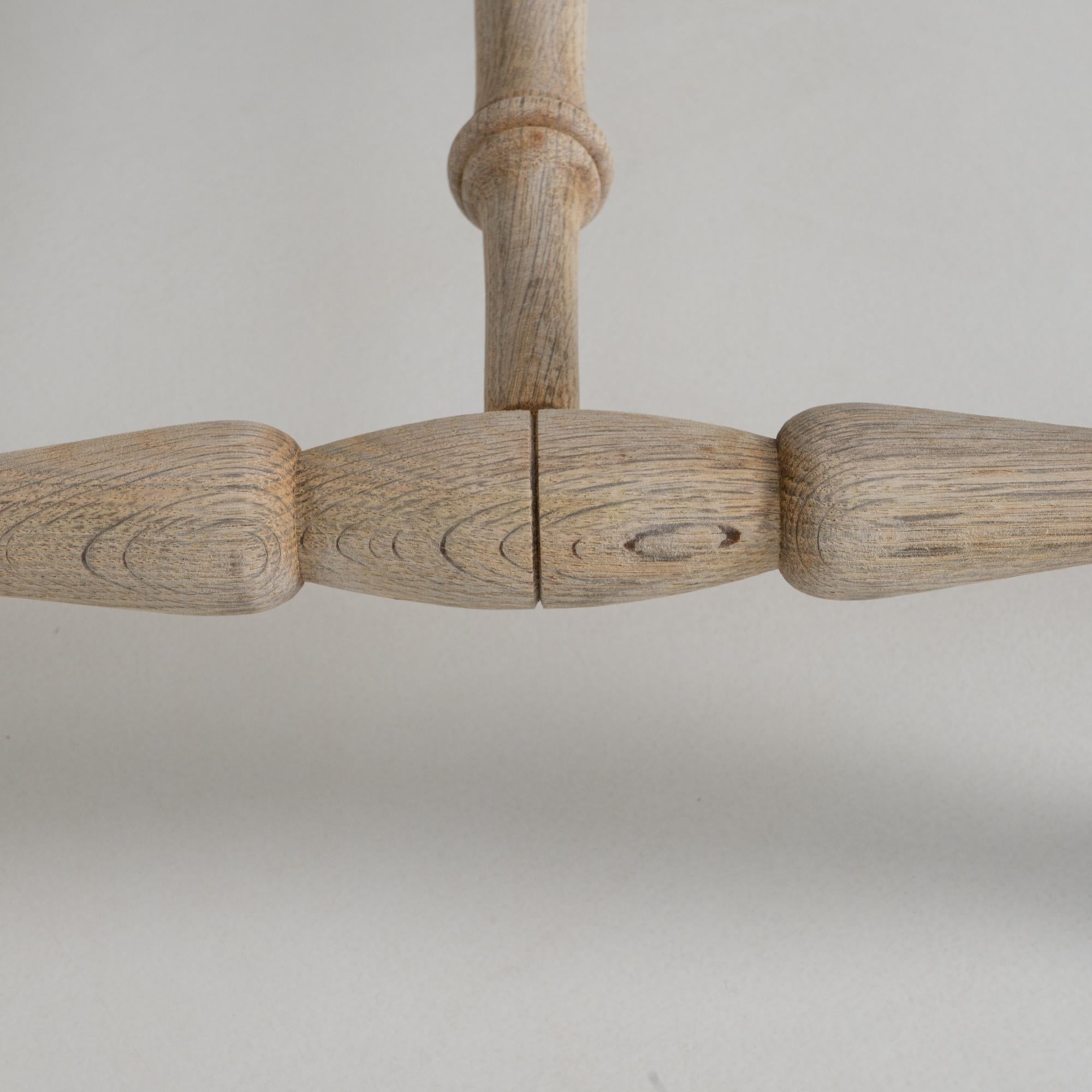 20th Century French Provincial Oak Coffee Table en venta 4