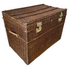20th Century French Rattan and Brass Fitting Travel Trunk, 1920s