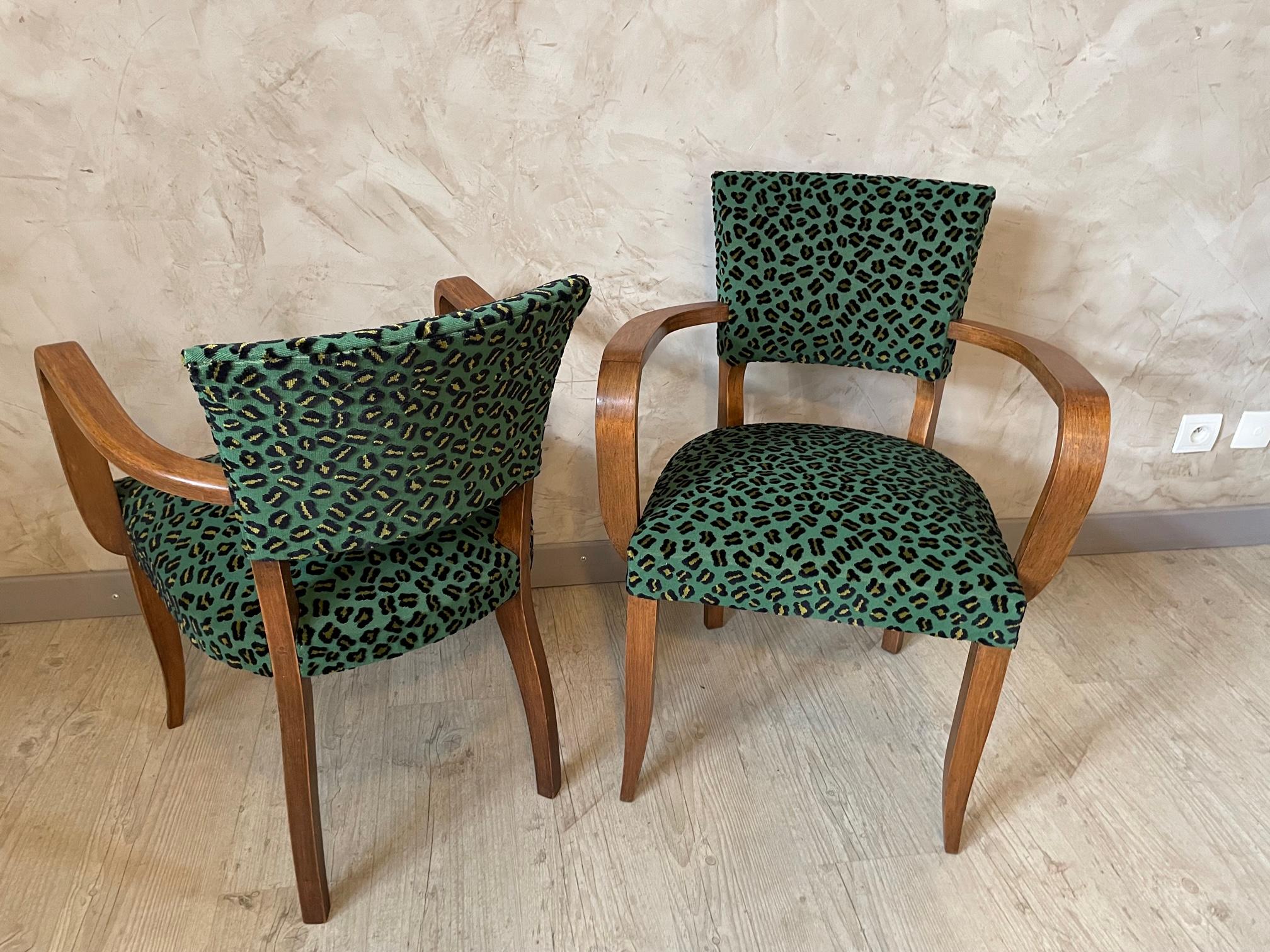 Französisches neu gepolstertes Sesselpaar des 20. Jahrhunderts, 1950er Jahre 3