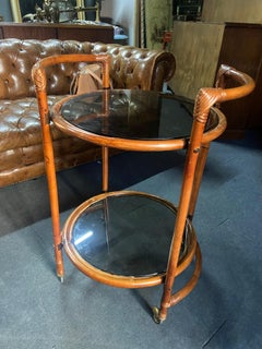 Französischer runder Bambus-Beistelltisch des 20. Jahrhunderts mit zwei Ebenen