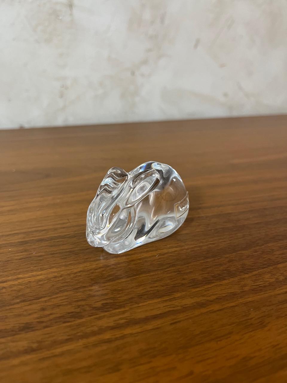 Cristal Sculpture de lapin en cristal de Saint Louis du 20e siècle, 1980 en vente