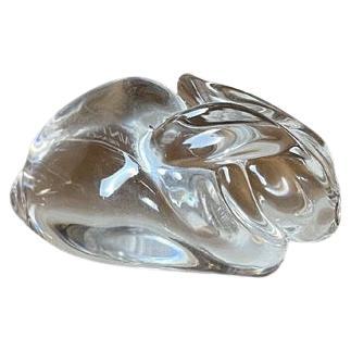 Sculpture de lapin en cristal de Saint Louis du 20e siècle, 1980 en vente