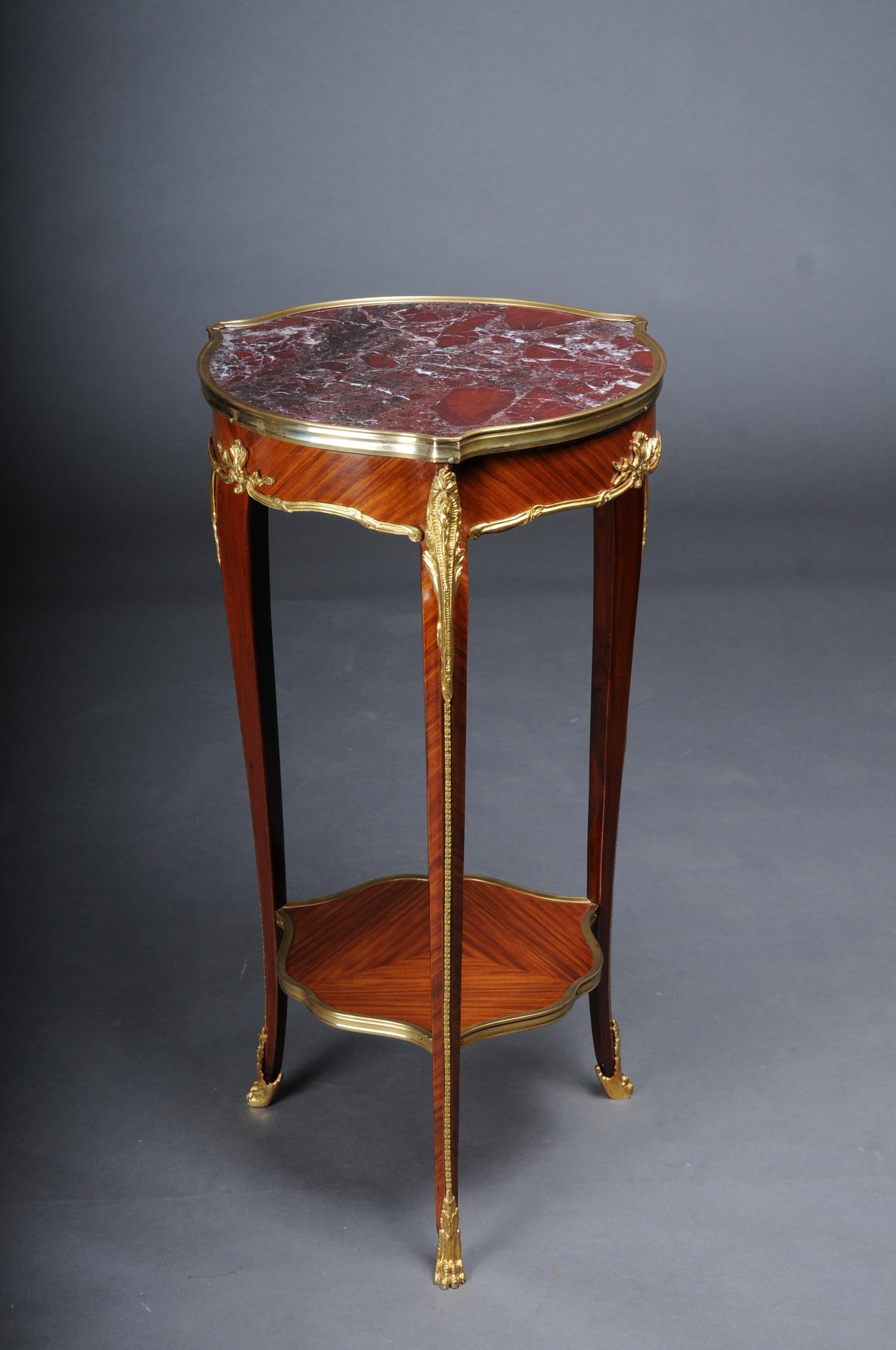 Laiton Table d'appoint de salon française du 20ème siècle en Louis XV d'après F. Linke en vente