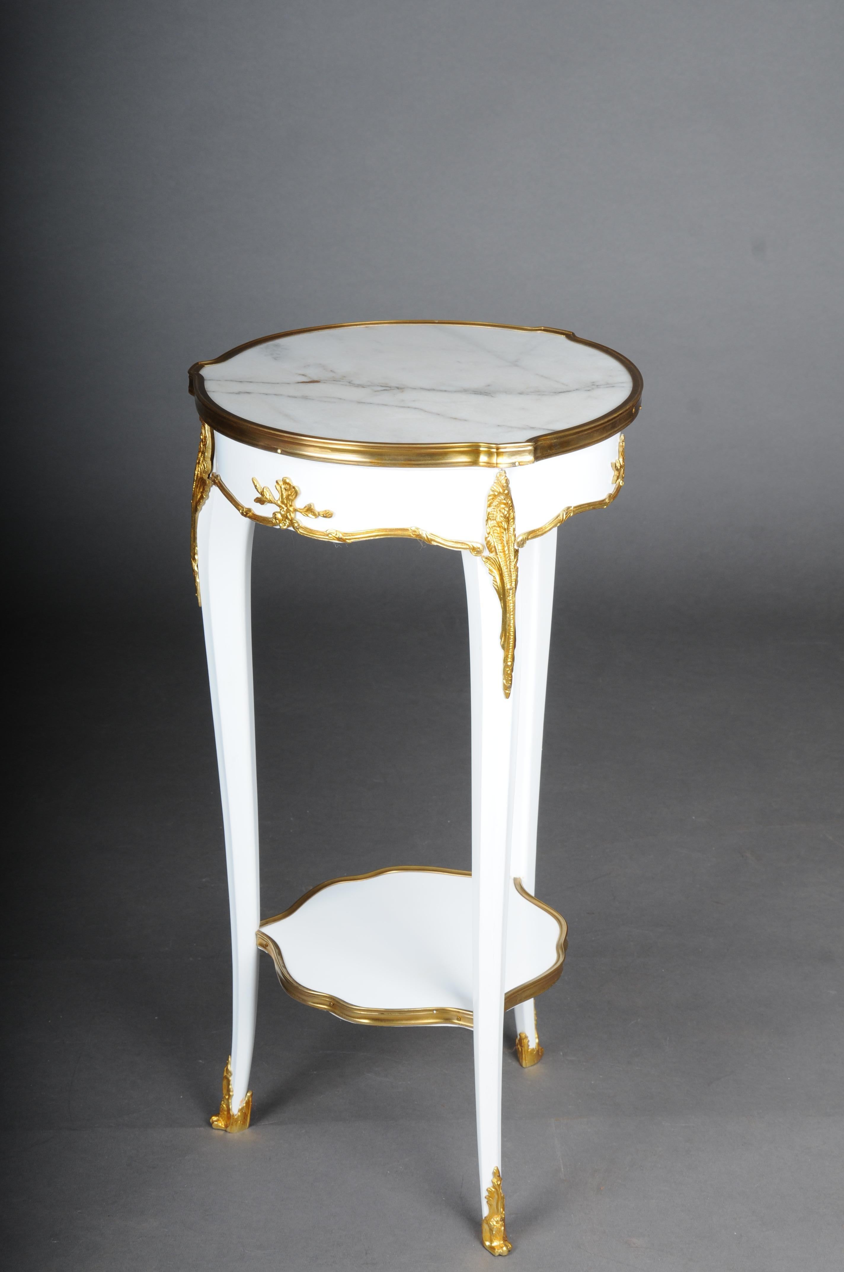 Marbre Table d'appoint de salon française du 20ème siècle en Louis XV d'après F. Linke, blanche en vente