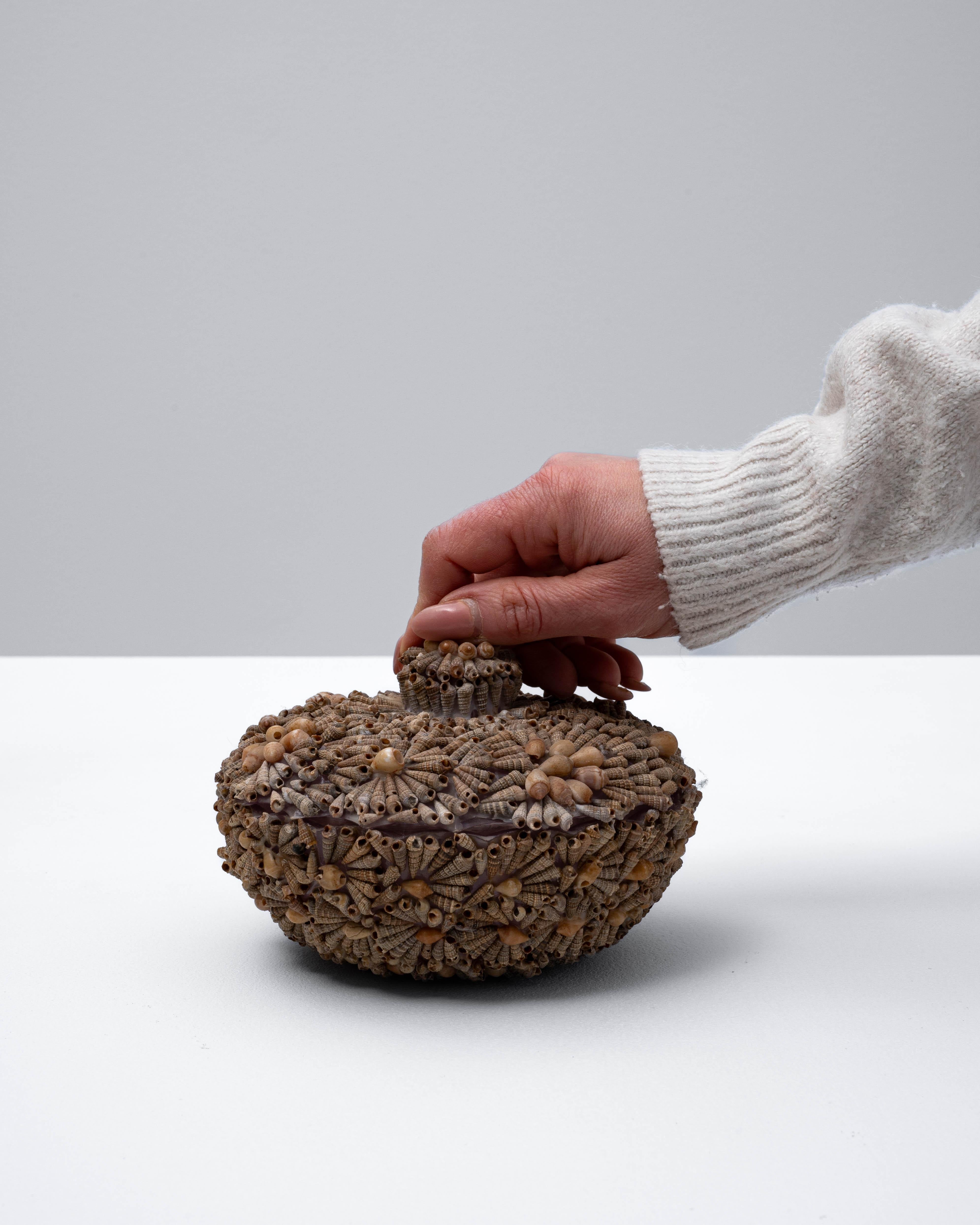 20th Century French Seashell Encrusted Pot For Sale 3