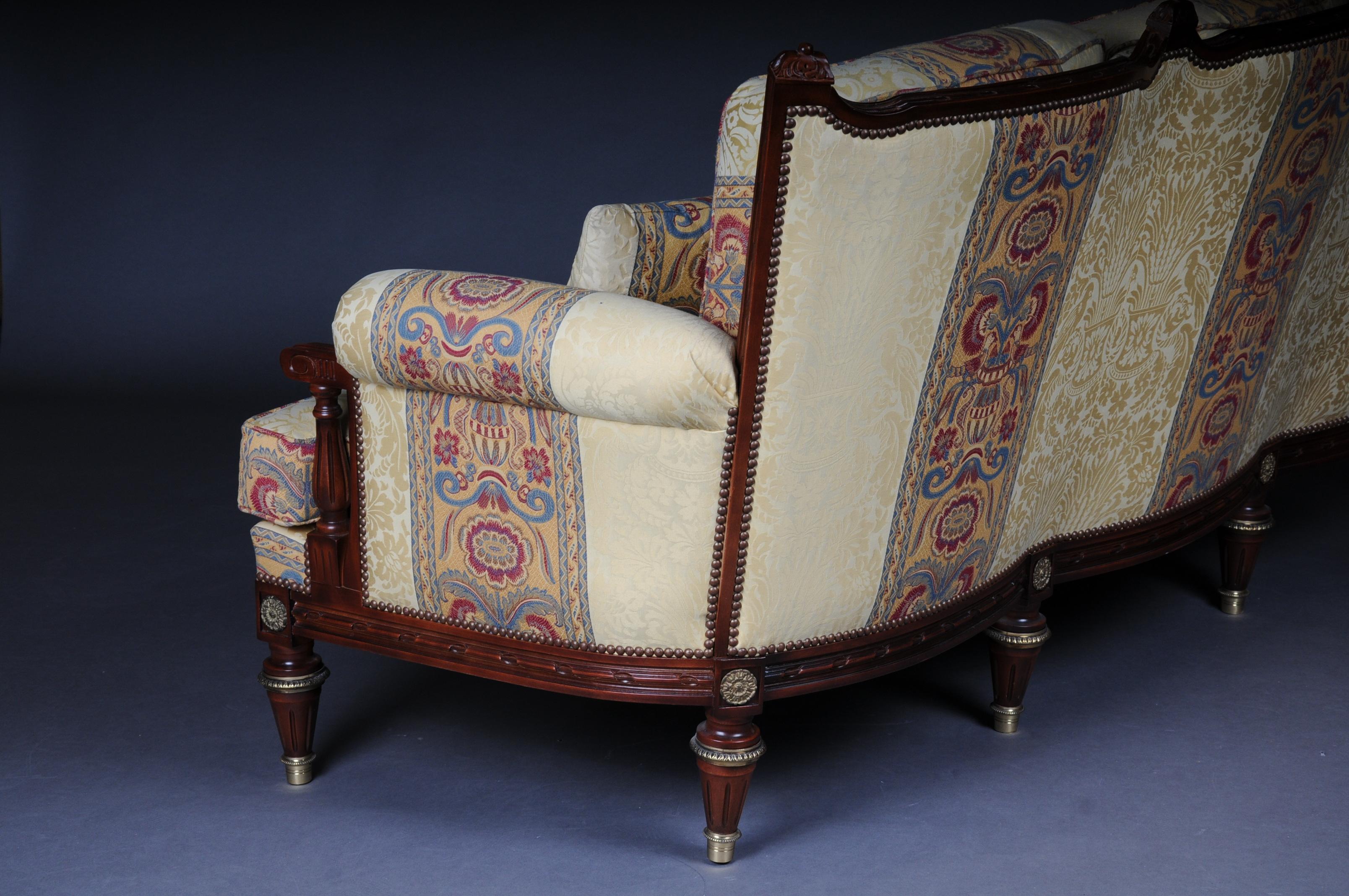 Französische Sitzgruppe / Couch-Set aus dem 20. Jahrhundert Louis XVI im Angebot 10