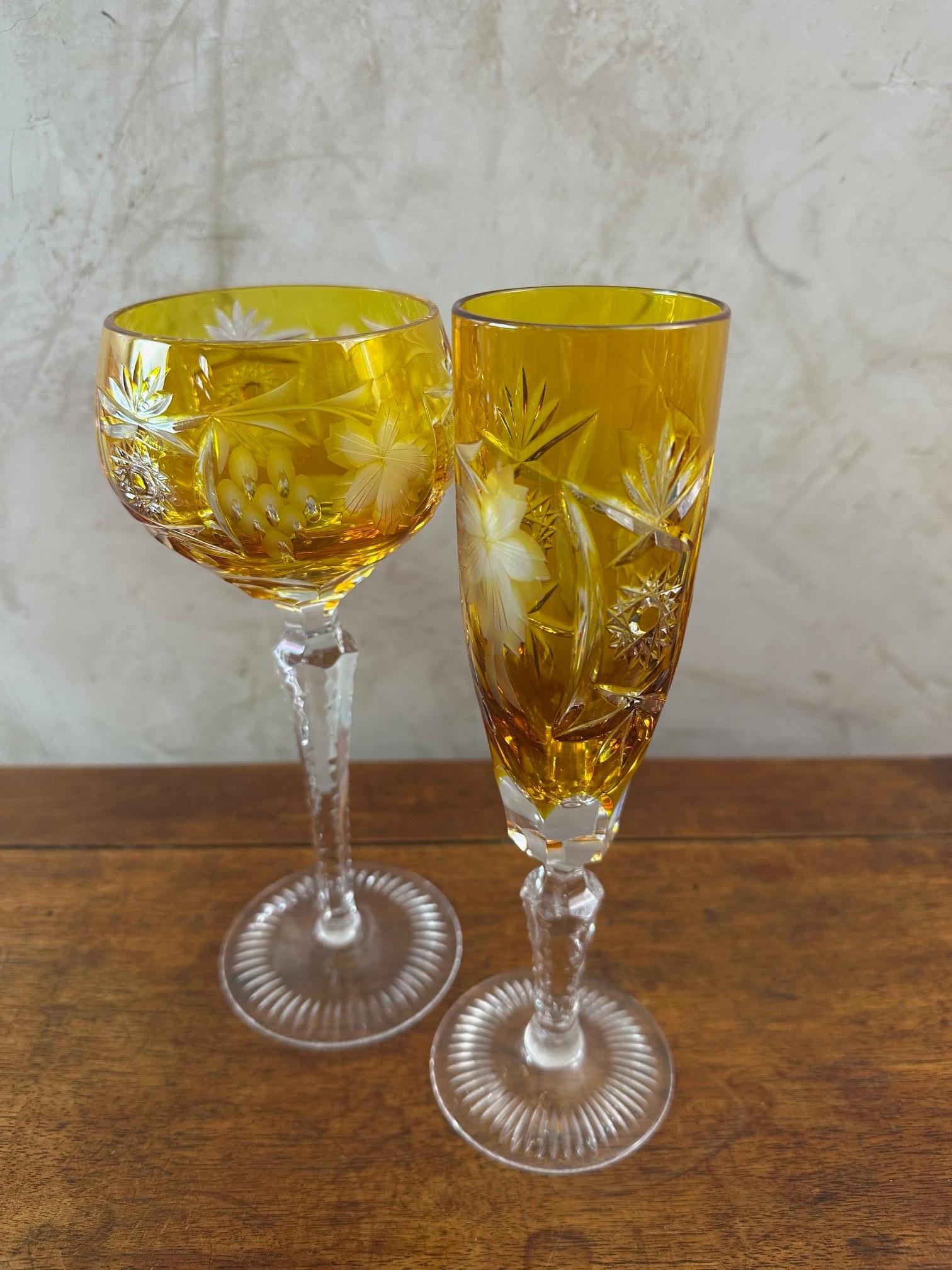 20th century French Set of 10 Crystal Wine glasses and Champagne Glasses, 1950s 4
