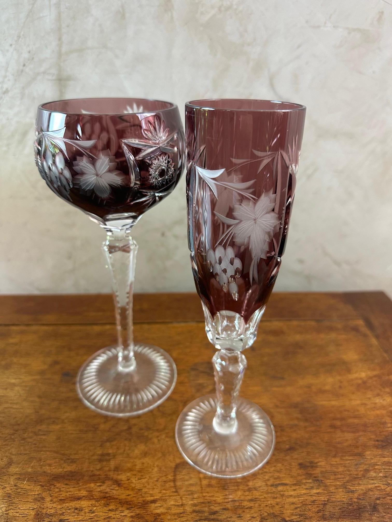 20th century French Set of 10 Crystal Wine glasses and Champagne Glasses, 1950s 5