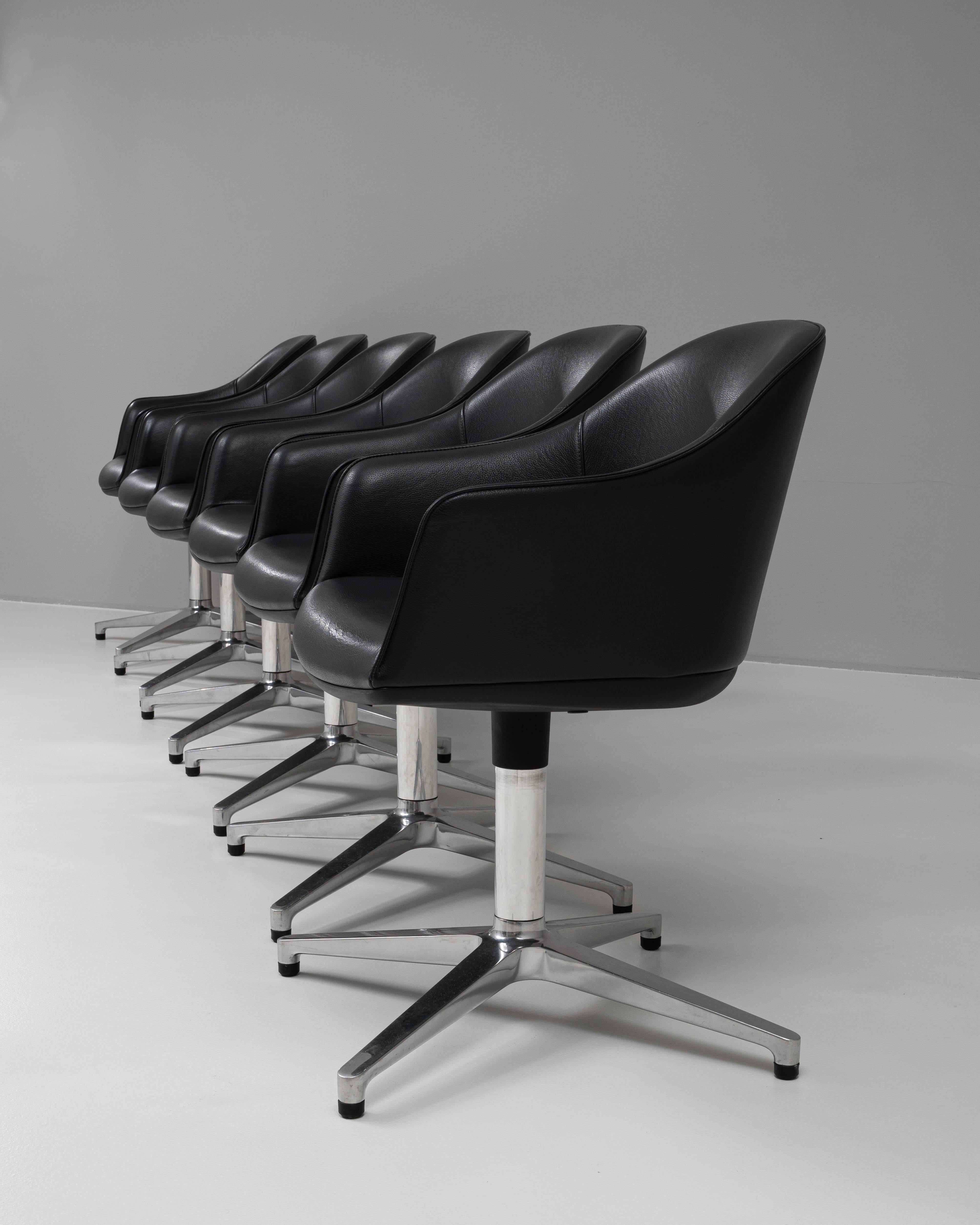 Ensemble de 6 chaises françaises du 20ème siècle en métal et cuir par Ronan & Erwan Bouroullec en vente 7