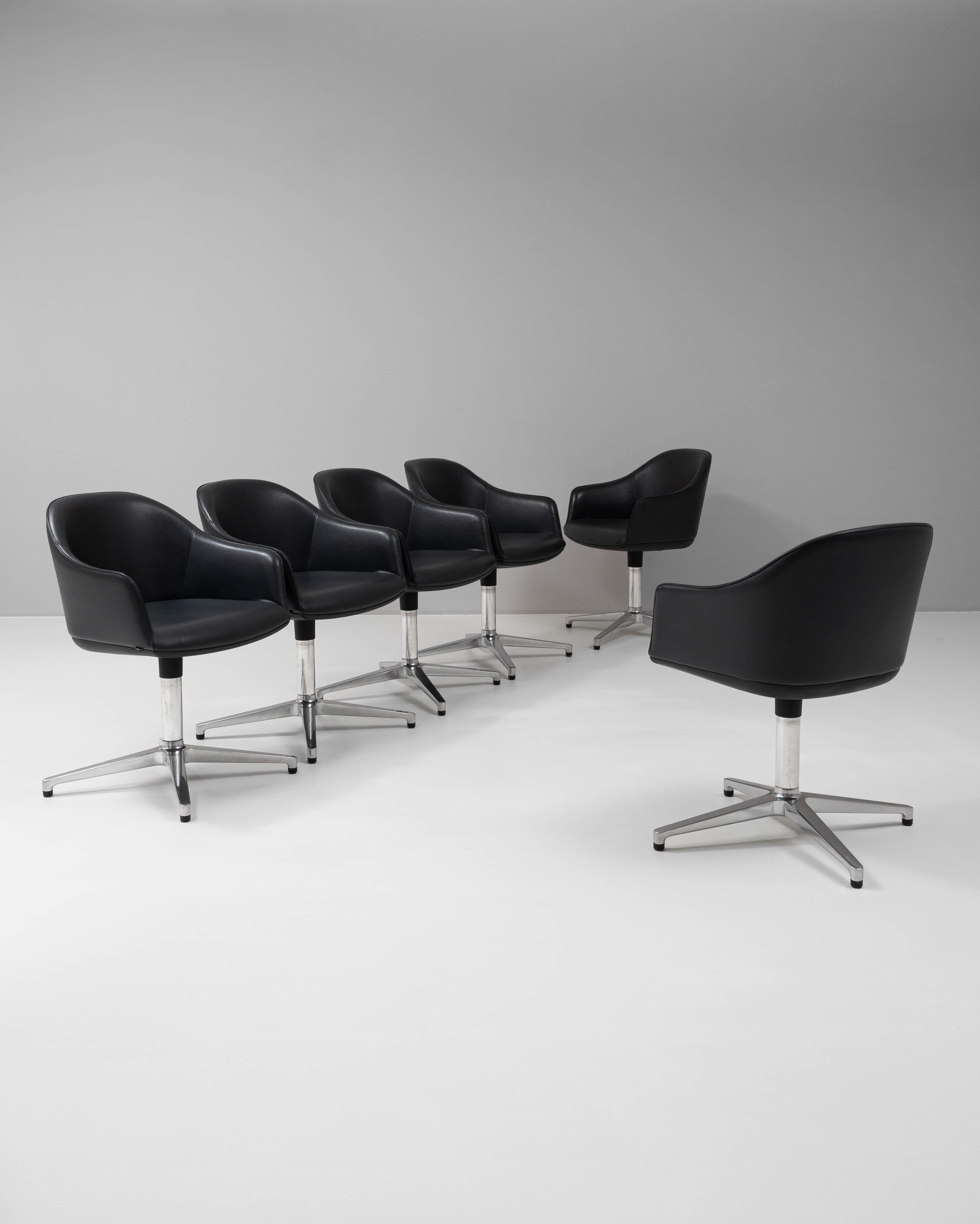 Ensemble de 6 chaises françaises du 20ème siècle en métal et cuir par Ronan & Erwan Bouroullec en vente 1