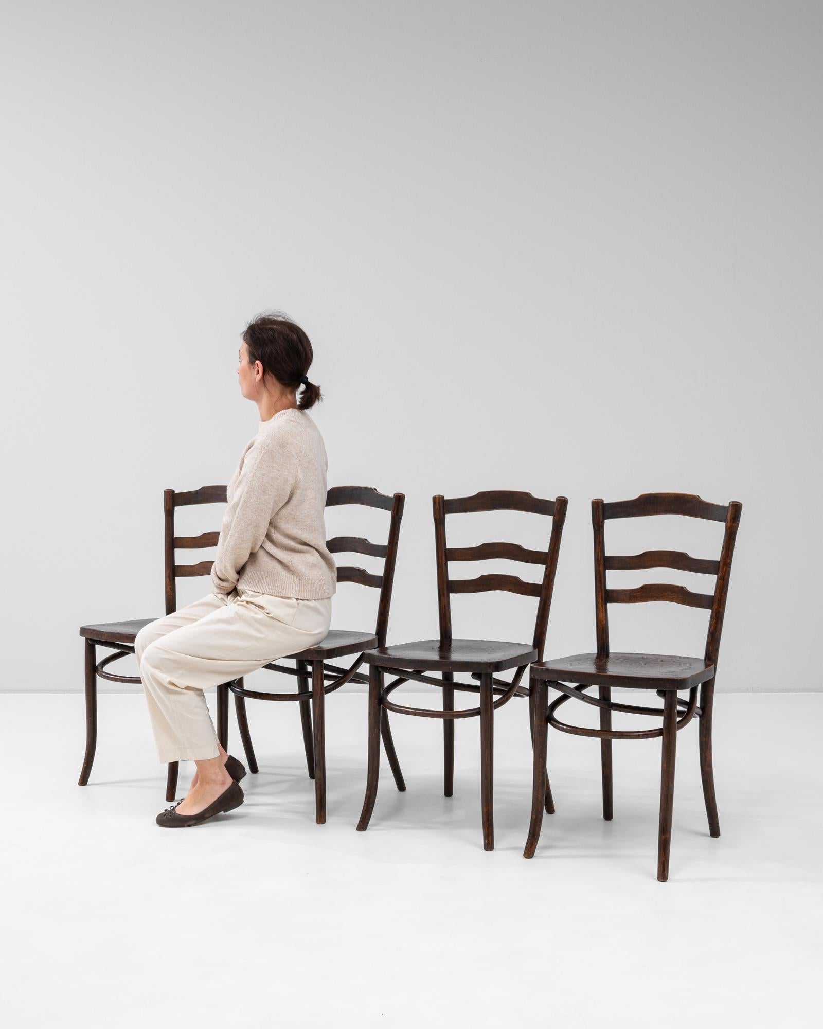 20th Century French Set Of Four Dining Chairs For Sale 2