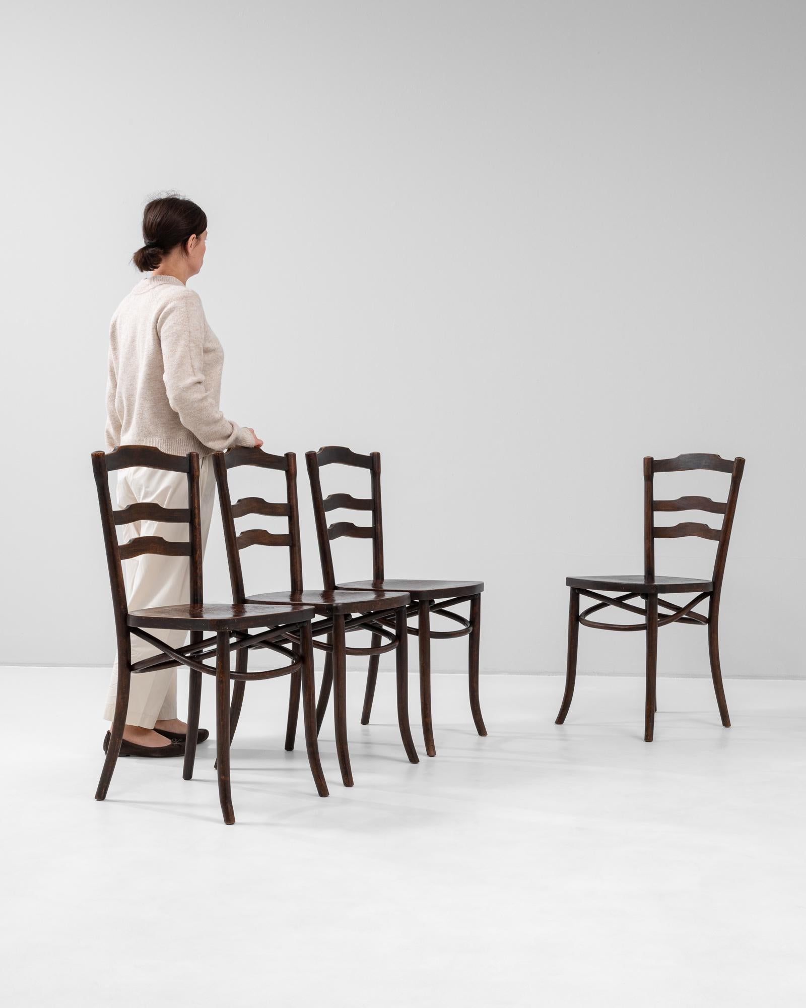 20th Century French Set Of Four Dining Chairs For Sale 4