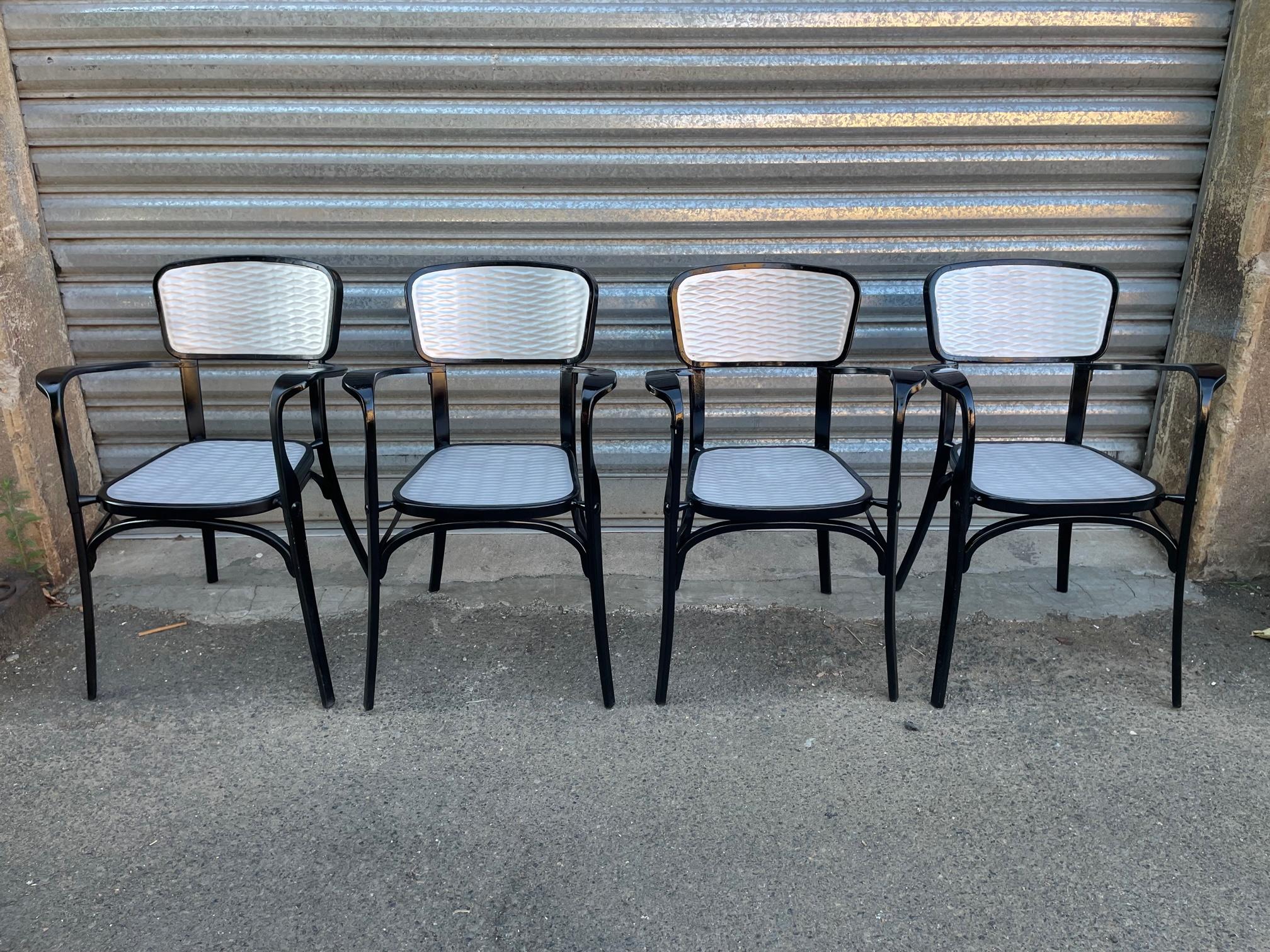 20th Century French Set of Four Gaston Viort Aluminum Chairs, 1950s In Good Condition For Sale In LEGNY, FR