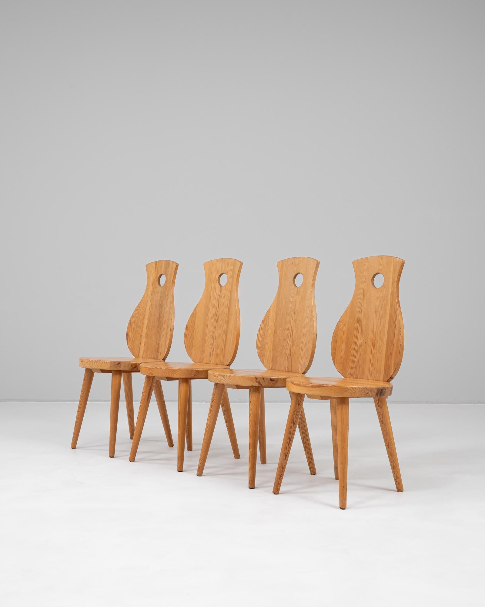20th Century French Set Of Four Wooden Dining Chairs For Sale 7
